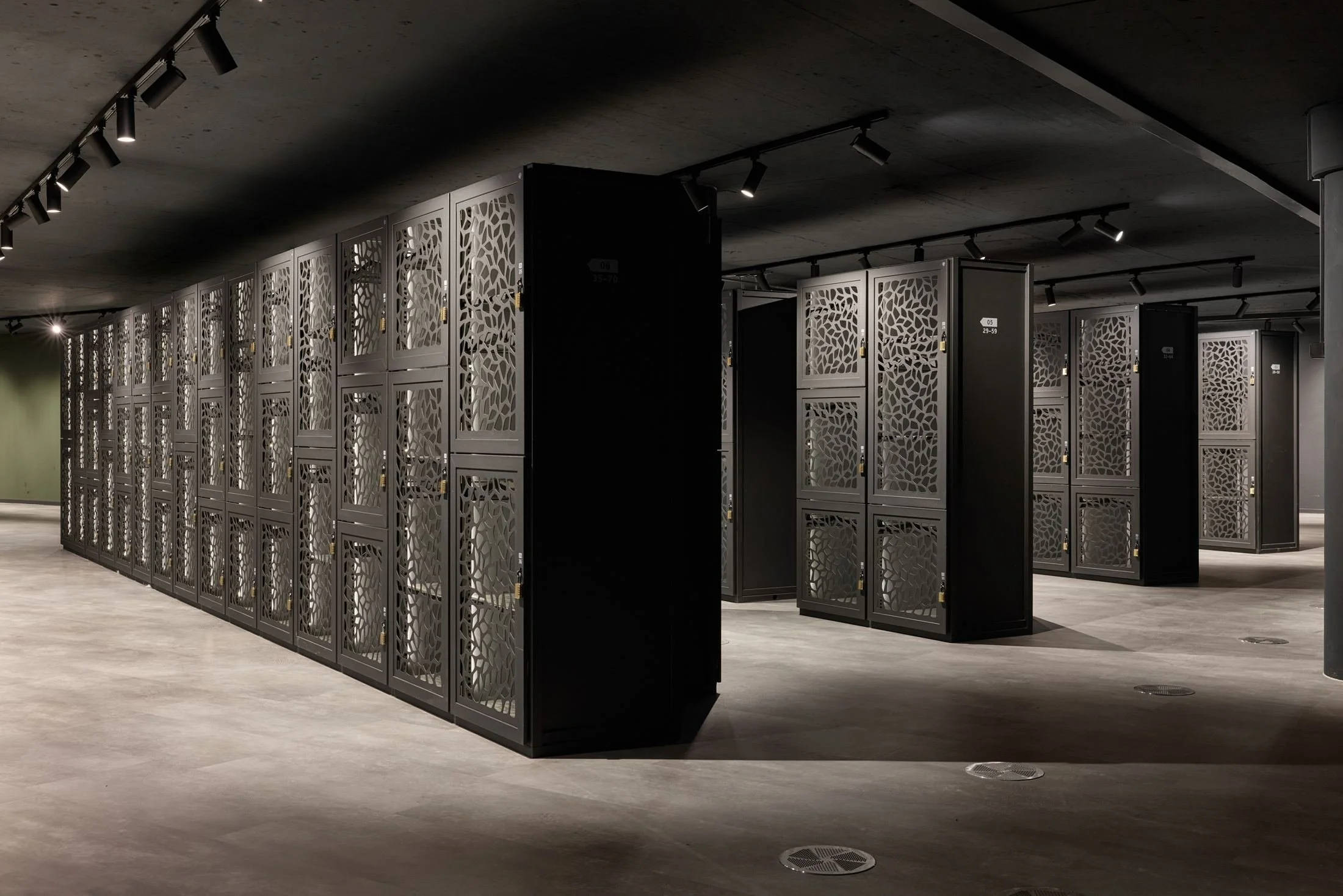The wineBANK vault: rows of private wine lockers beneath Stockerstrasse