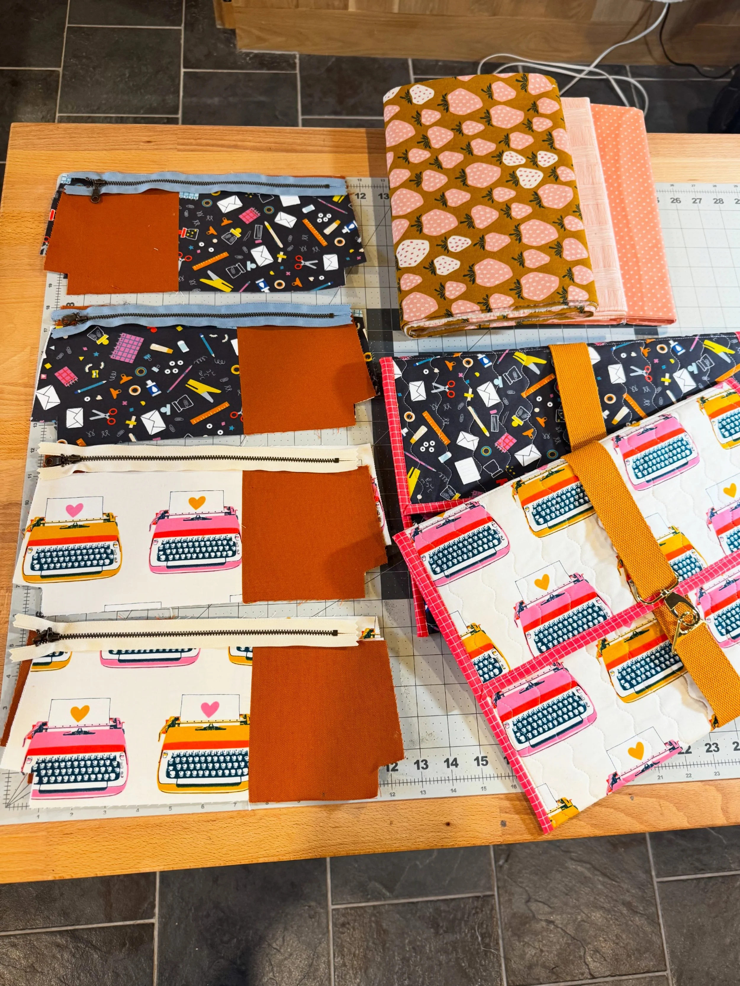 Operation End of Year Teacher Gifts is in full force. We got some pencil cases. Some laptop cases. Maybe a tote bag if I can manage it. Let&rsquo;s see what I can crank out in the next 6 days, shall we?

Pencil cases (in progress) are a free tutorial