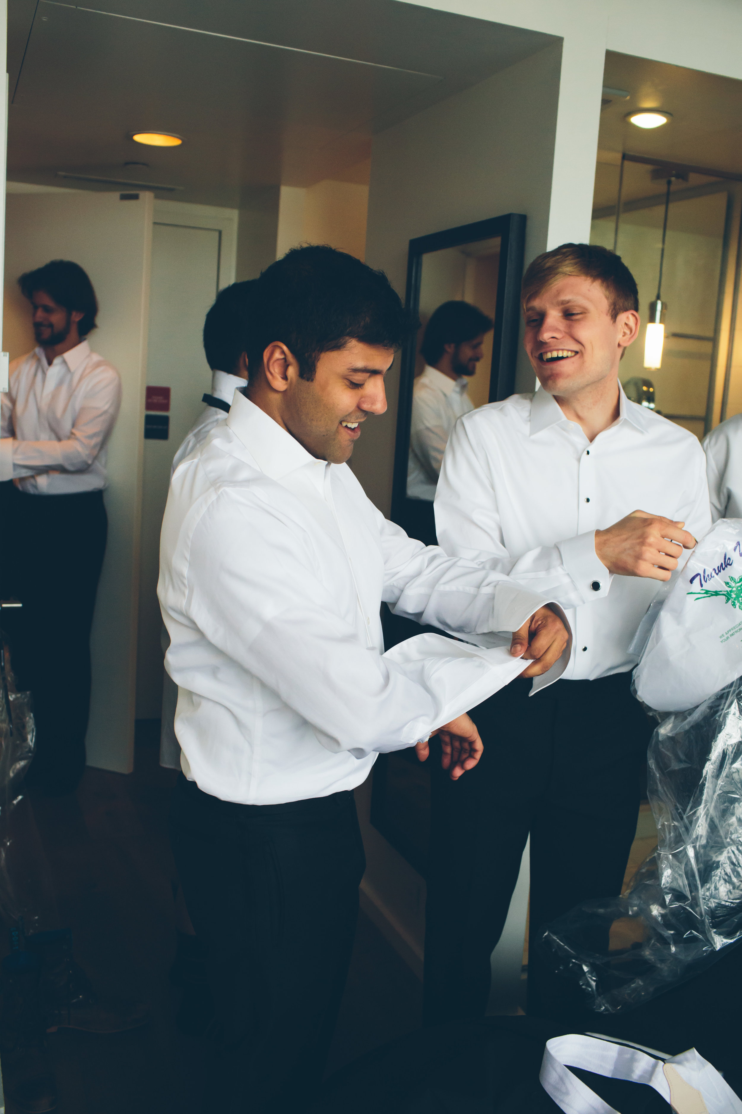 MARYBETH-THOMAS-NYC-WEDDING-GROOMPREP-CYNTHIACHUNG-0012.jpg