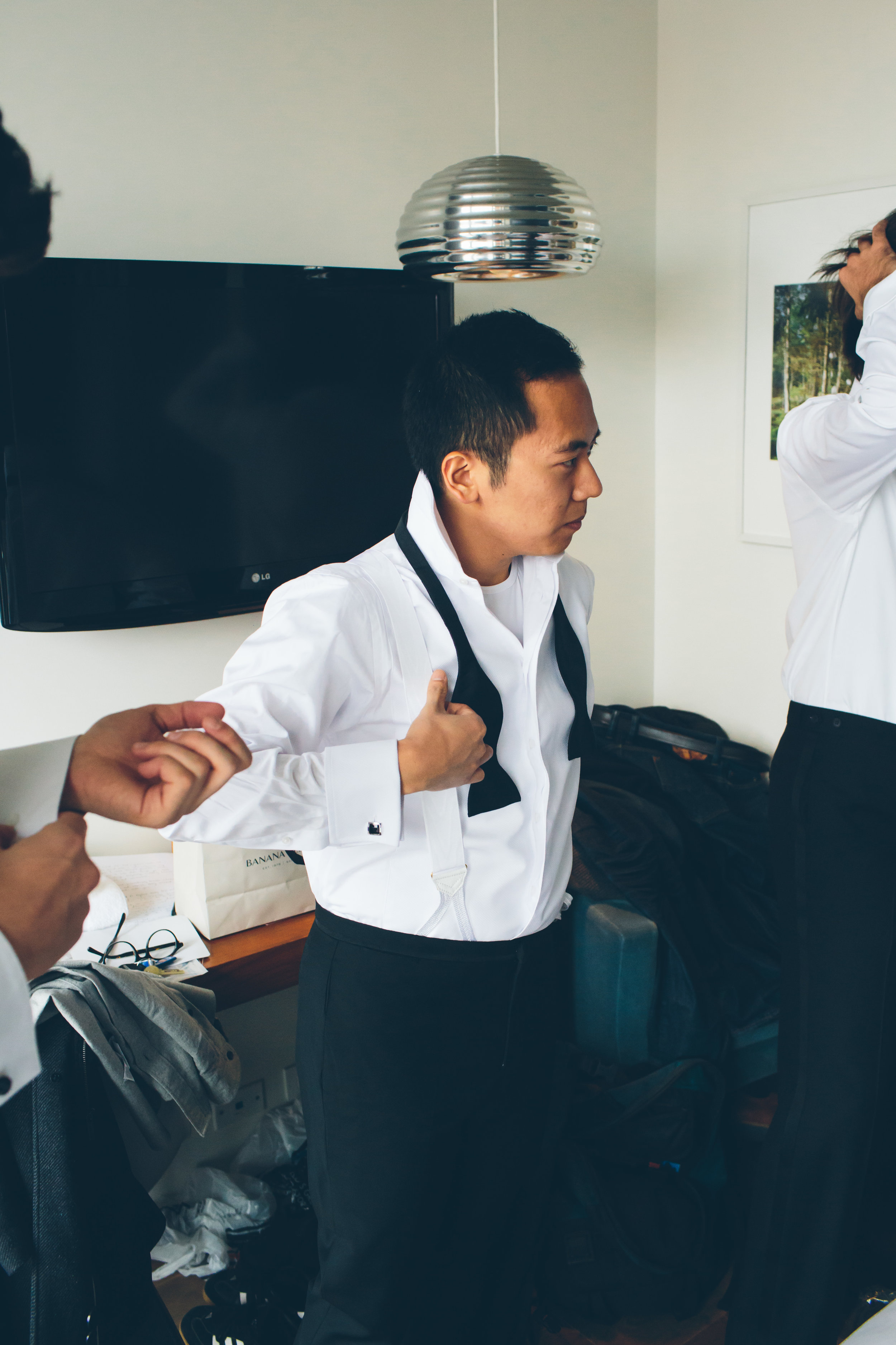 MARYBETH-THOMAS-NYC-WEDDING-GROOMPREP-CYNTHIACHUNG-0016.jpg