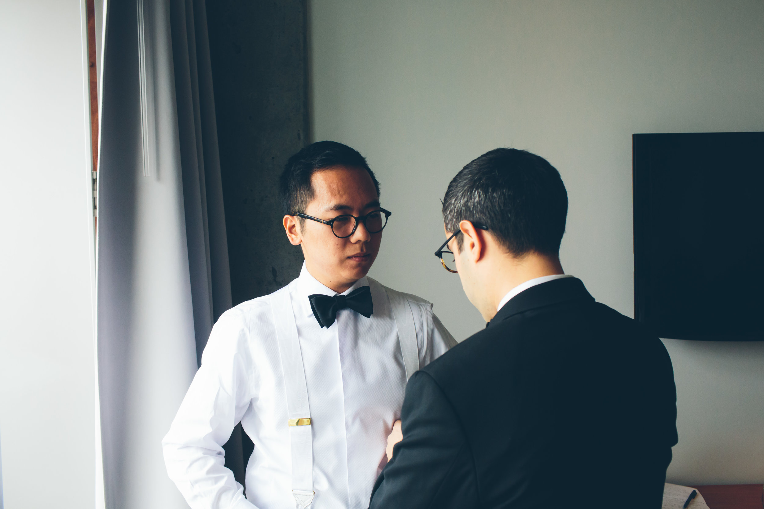 MARYBETH-THOMAS-NYC-WEDDING-GROOMPREP-CYNTHIACHUNG-0040.jpg