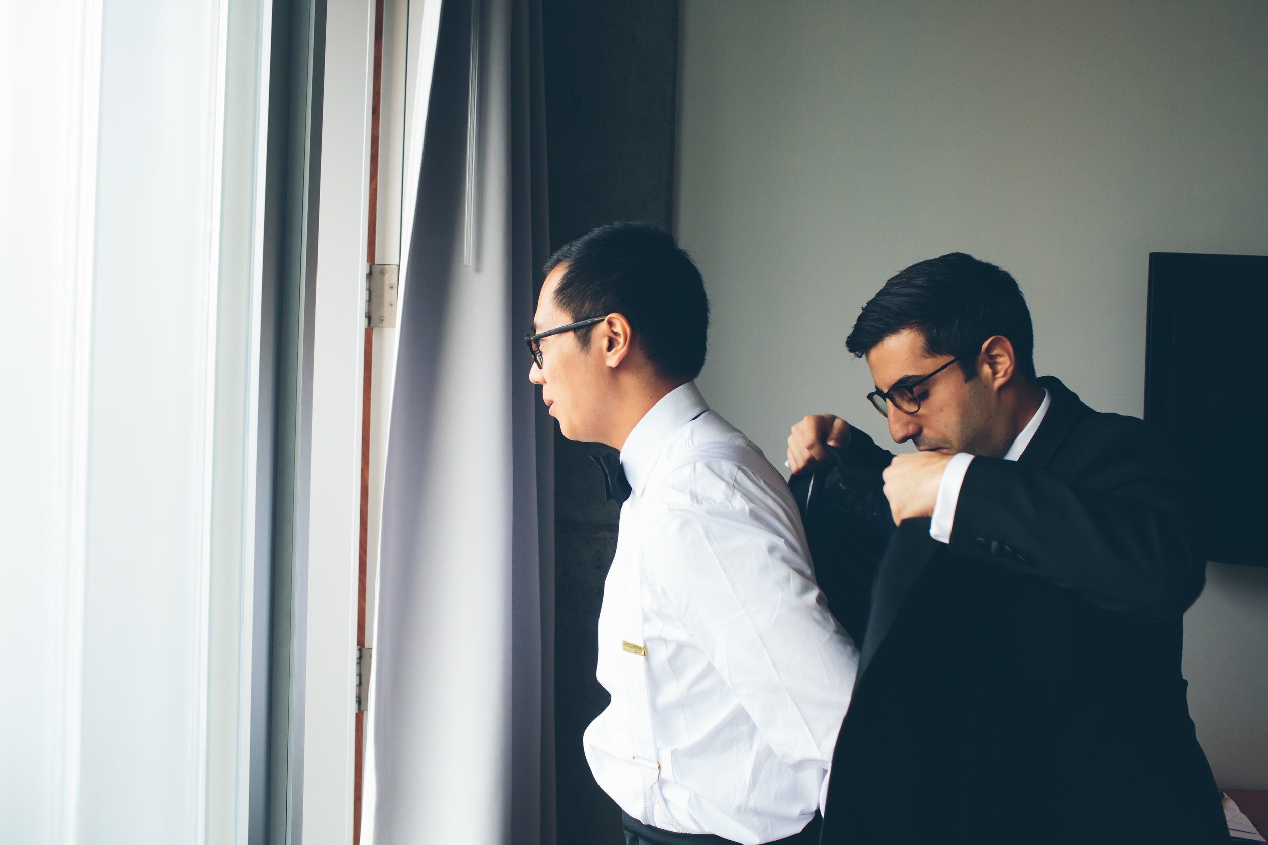 MARYBETH-THOMAS-NYC-WEDDING-GROOMPREP-CYNTHIACHUNG-0046.jpg