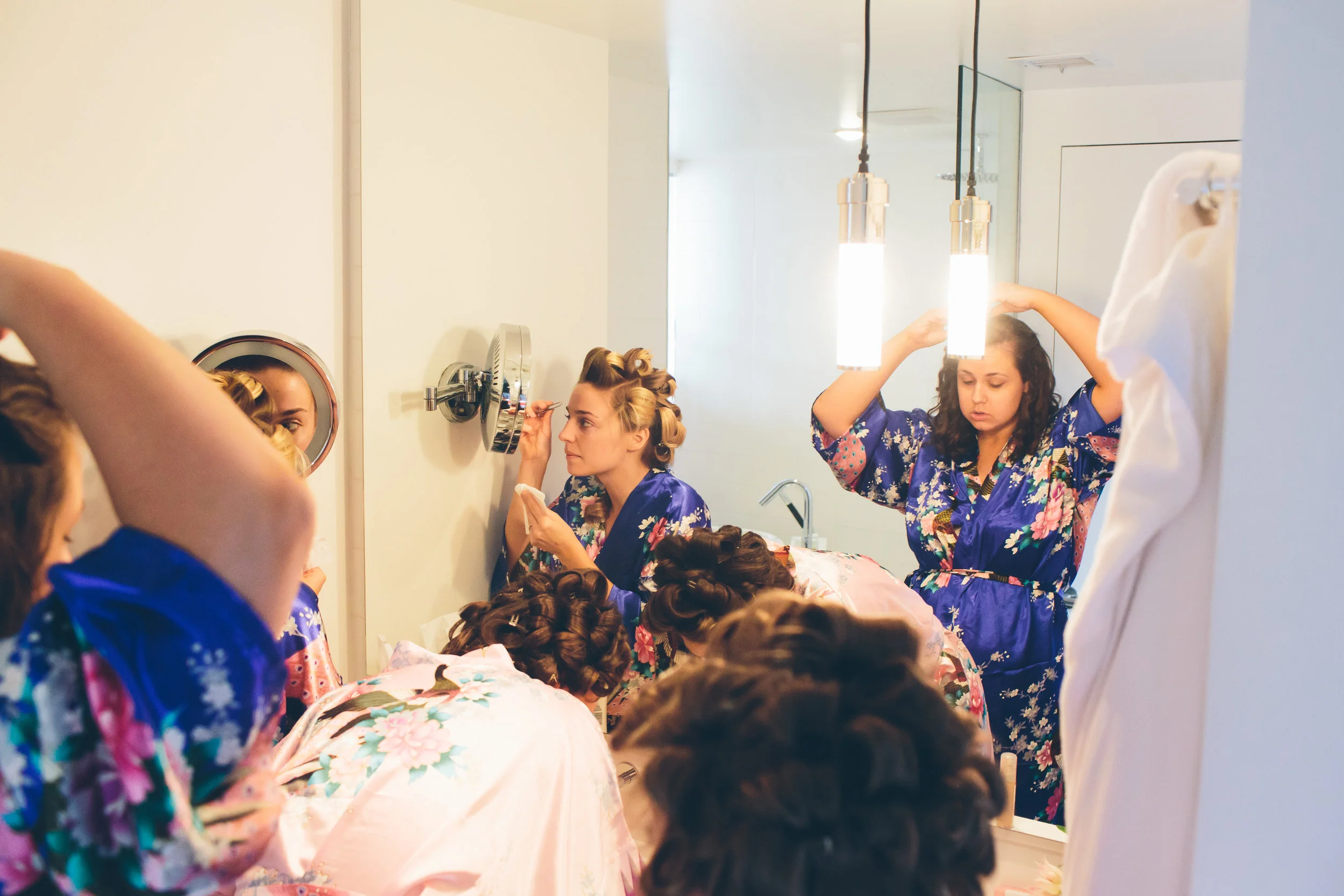 MARYBETH-THOMAS-NYC-WEDDING-BRIDEPREP-CYNTHIACHUNG-0031.jpg