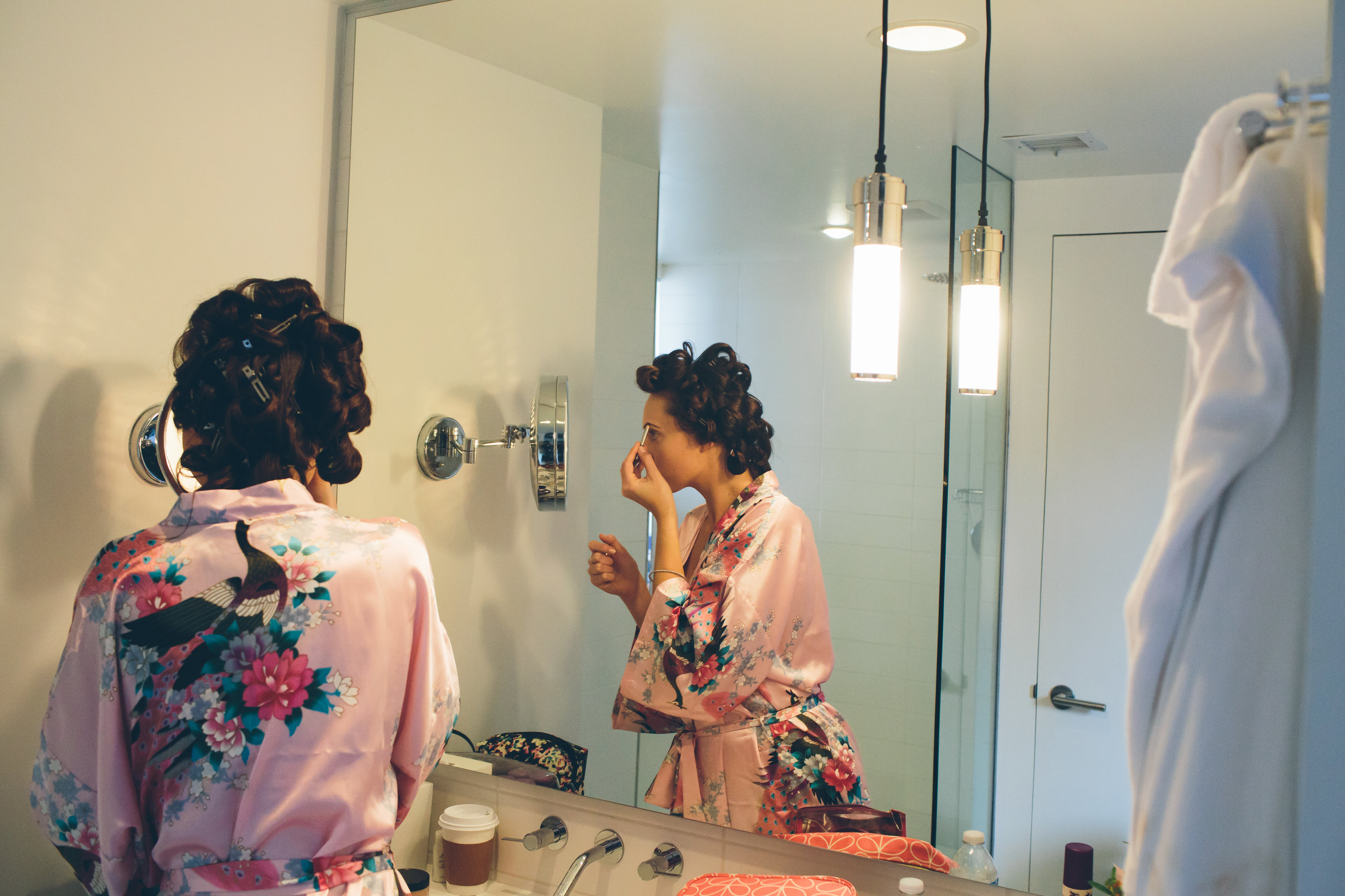MARYBETH-THOMAS-NYC-WEDDING-BRIDEPREP-CYNTHIACHUNG-0049.jpg