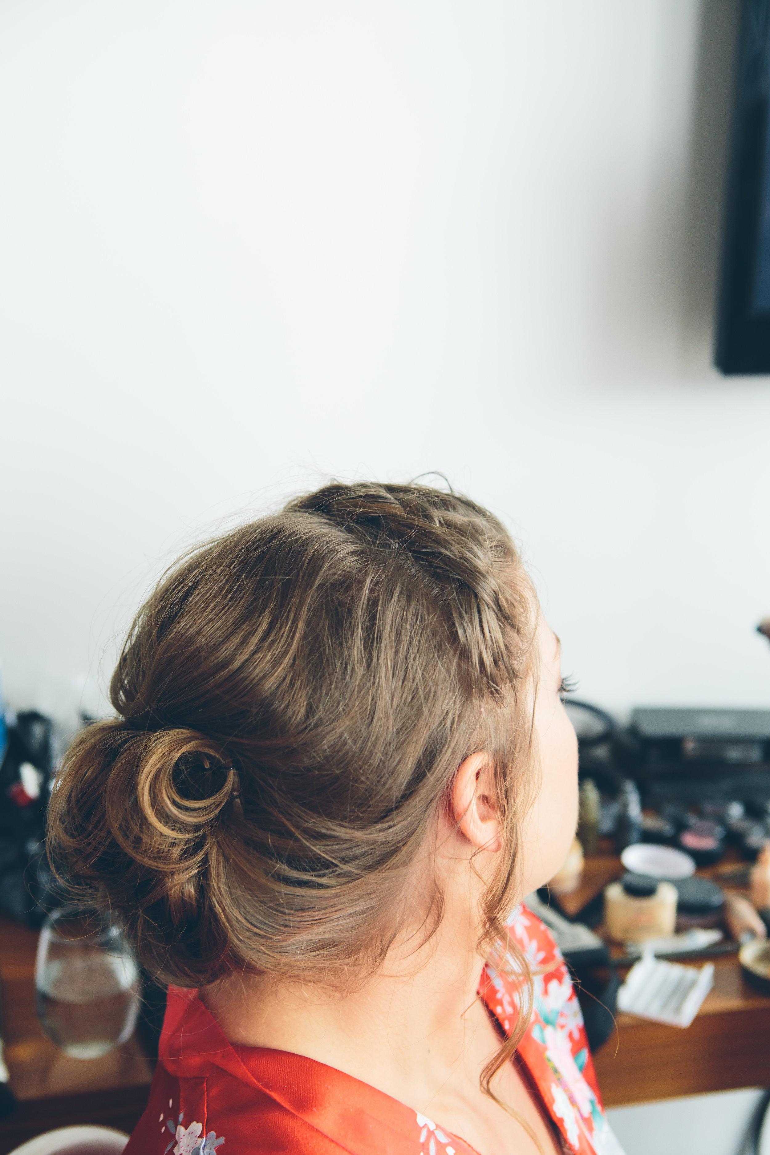 MARYBETH-THOMAS-NYC-WEDDING-BRIDEPREP-CYNTHIACHUNG-0116.jpg