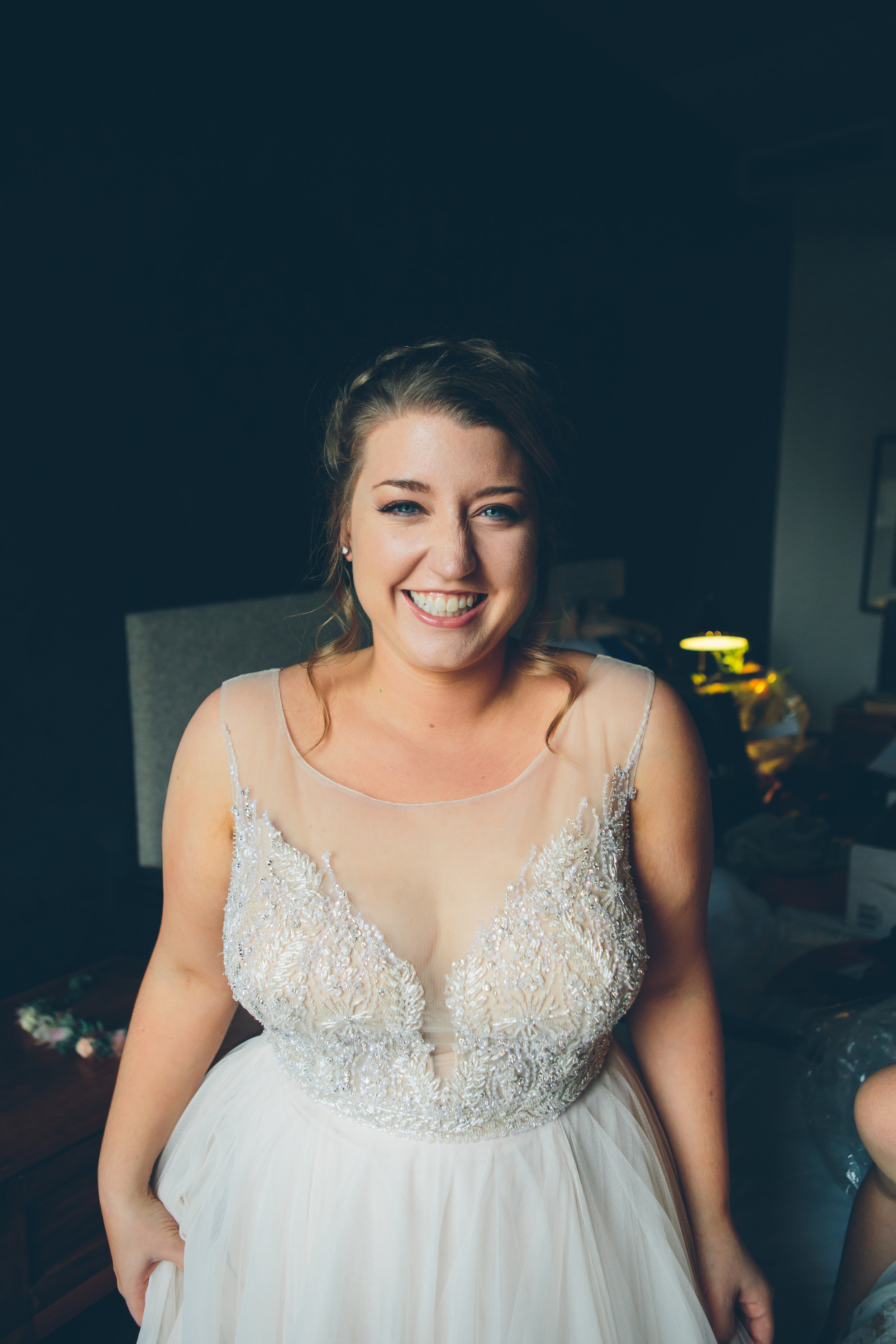 MARYBETH-THOMAS-NYC-WEDDING-BRIDEPREP-CYNTHIACHUNG-0168.jpg