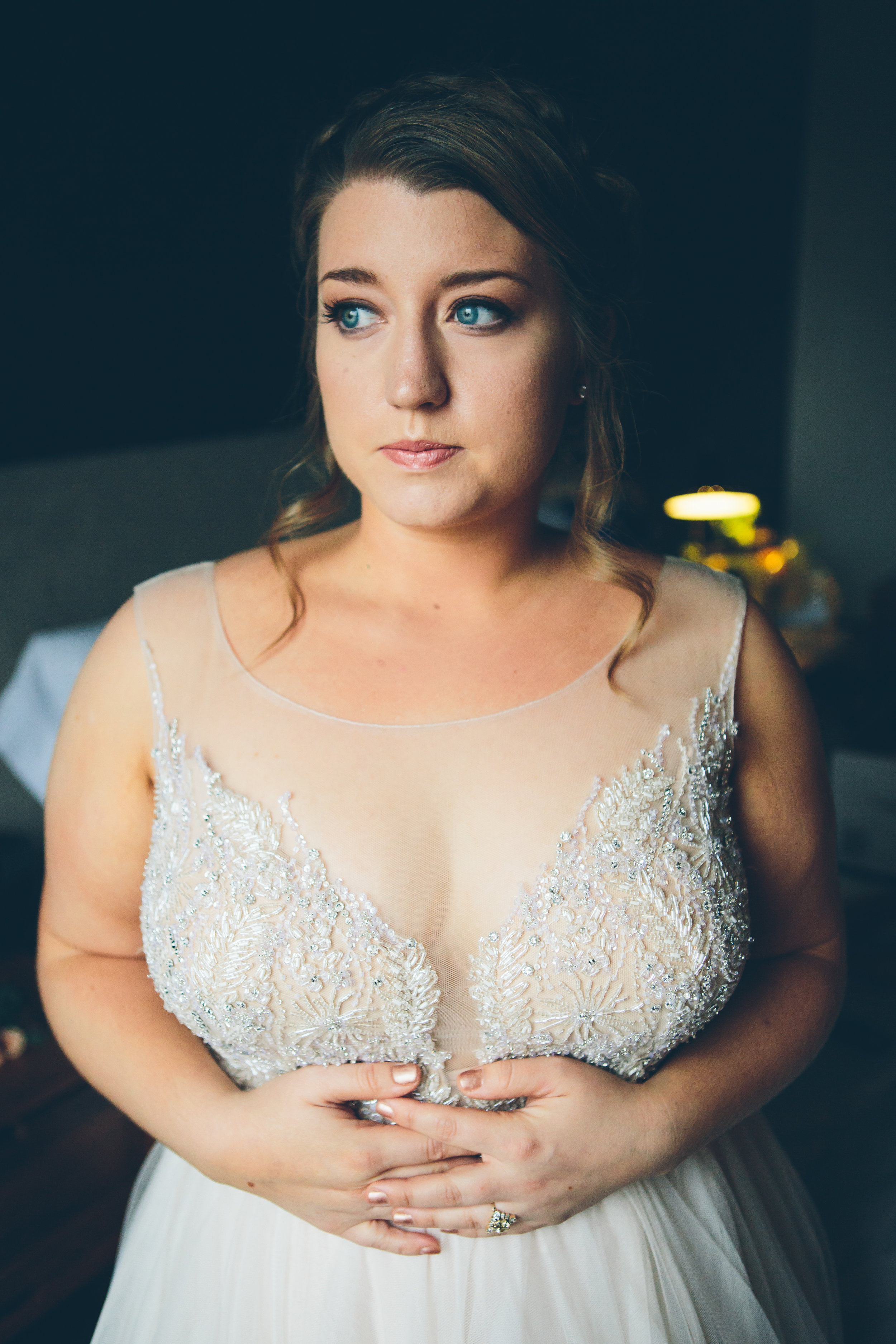 MARYBETH-THOMAS-NYC-WEDDING-BRIDEPREP-CYNTHIACHUNG-0172.jpg