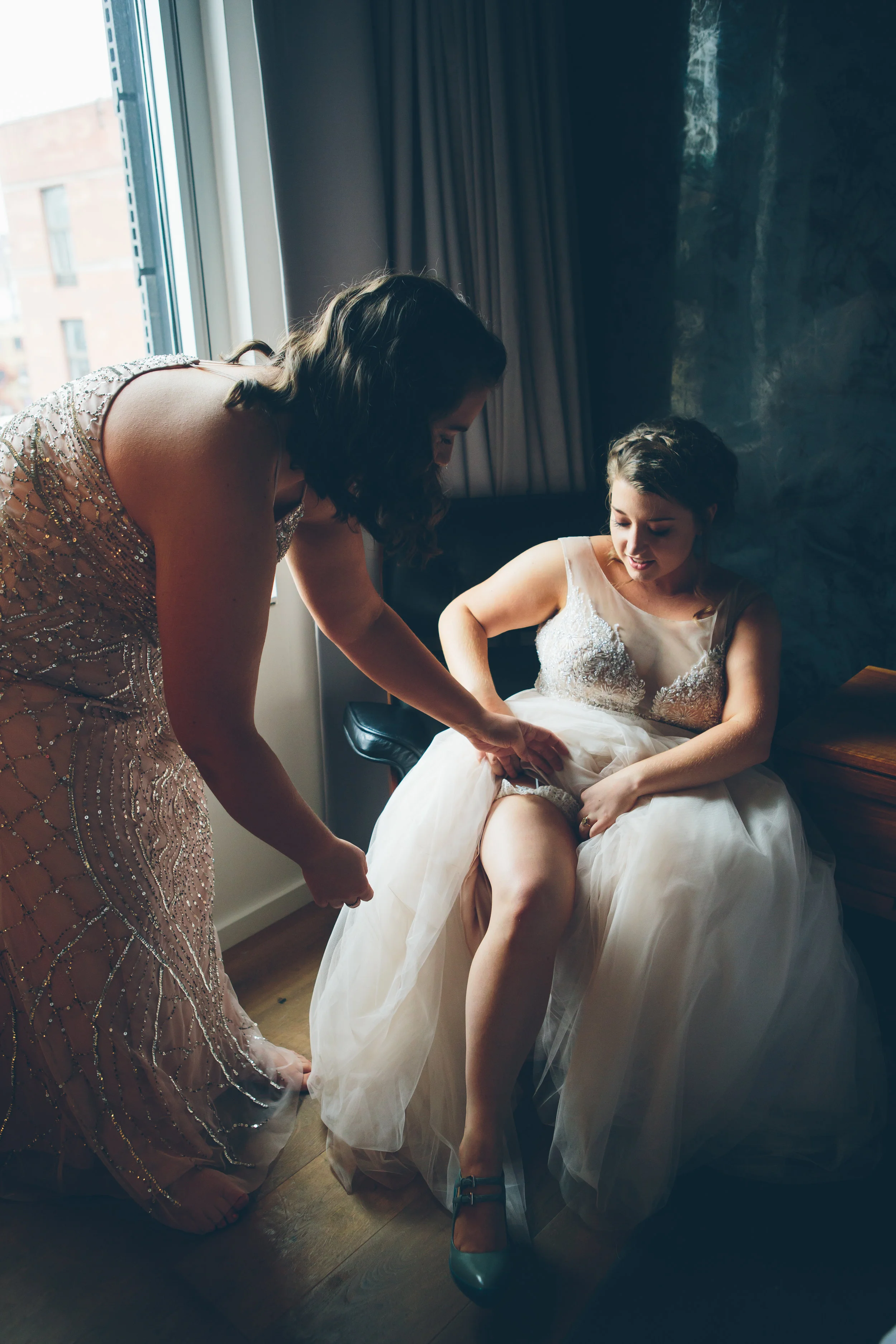 MARYBETH-THOMAS-NYC-WEDDING-BRIDEPREP-CYNTHIACHUNG-0210.jpg