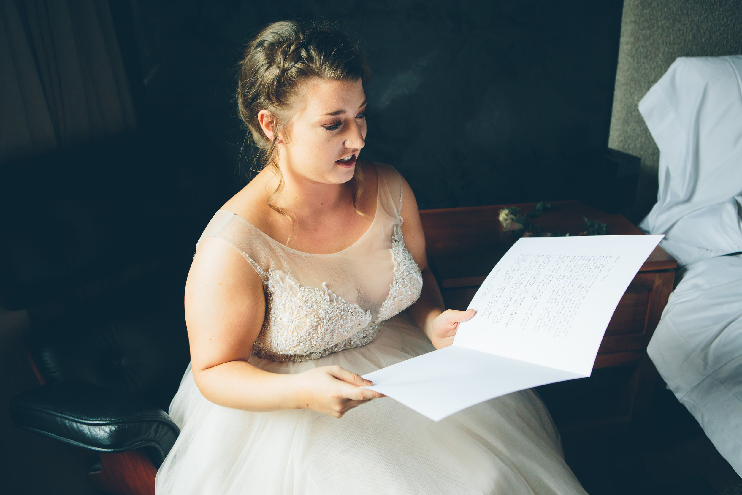 MARYBETH-THOMAS-NYC-WEDDING-BRIDEPREP-CYNTHIACHUNG-0212.jpg
