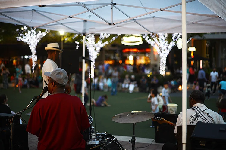 saturday night square