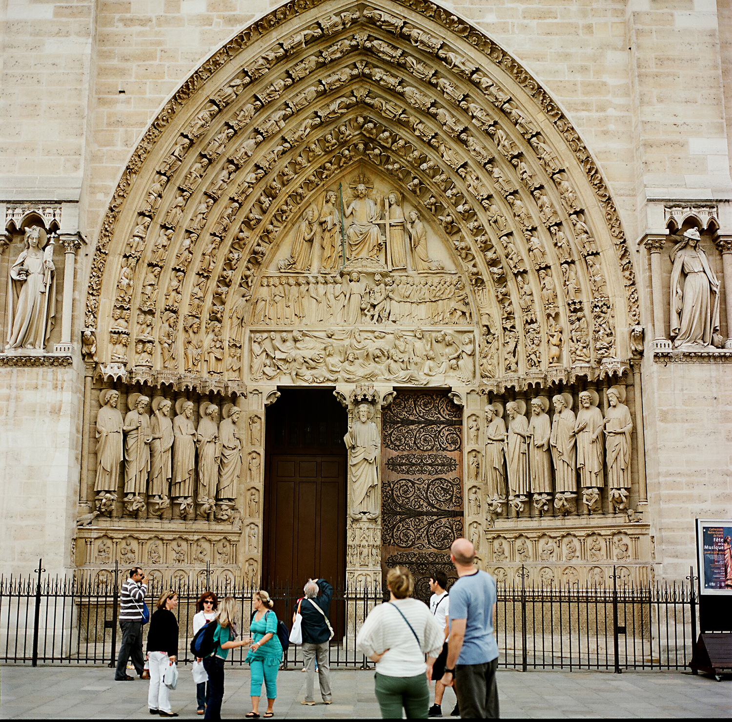paris13a.jpg