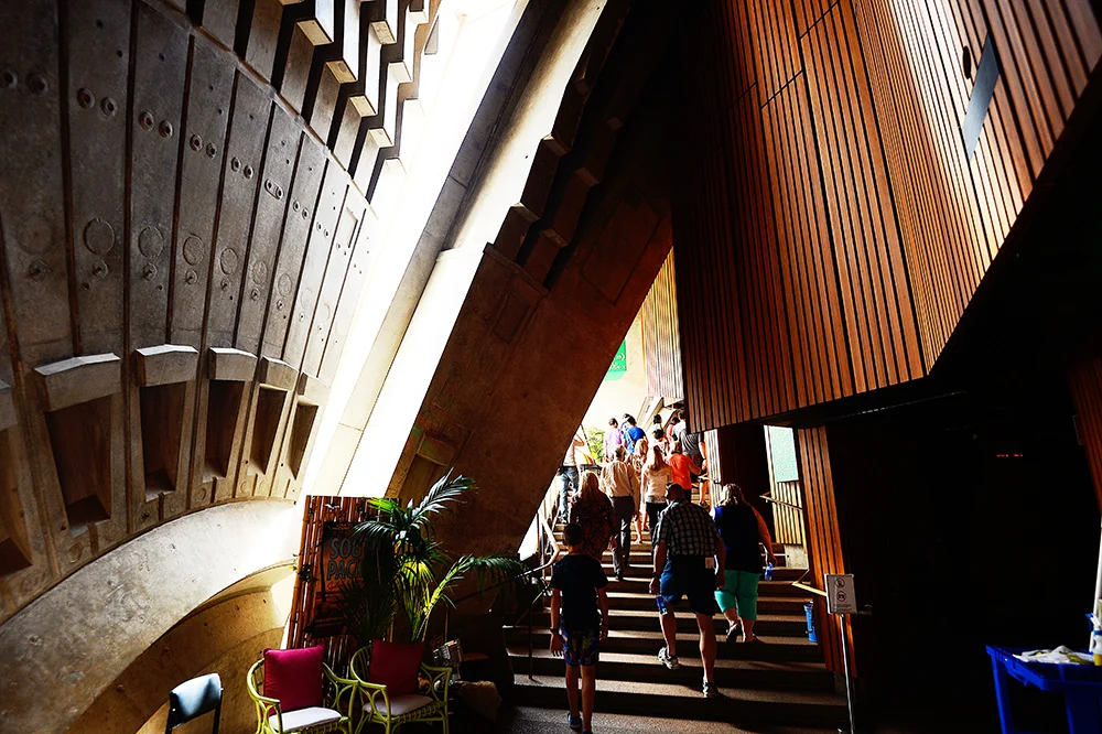 131024interior3.jpg