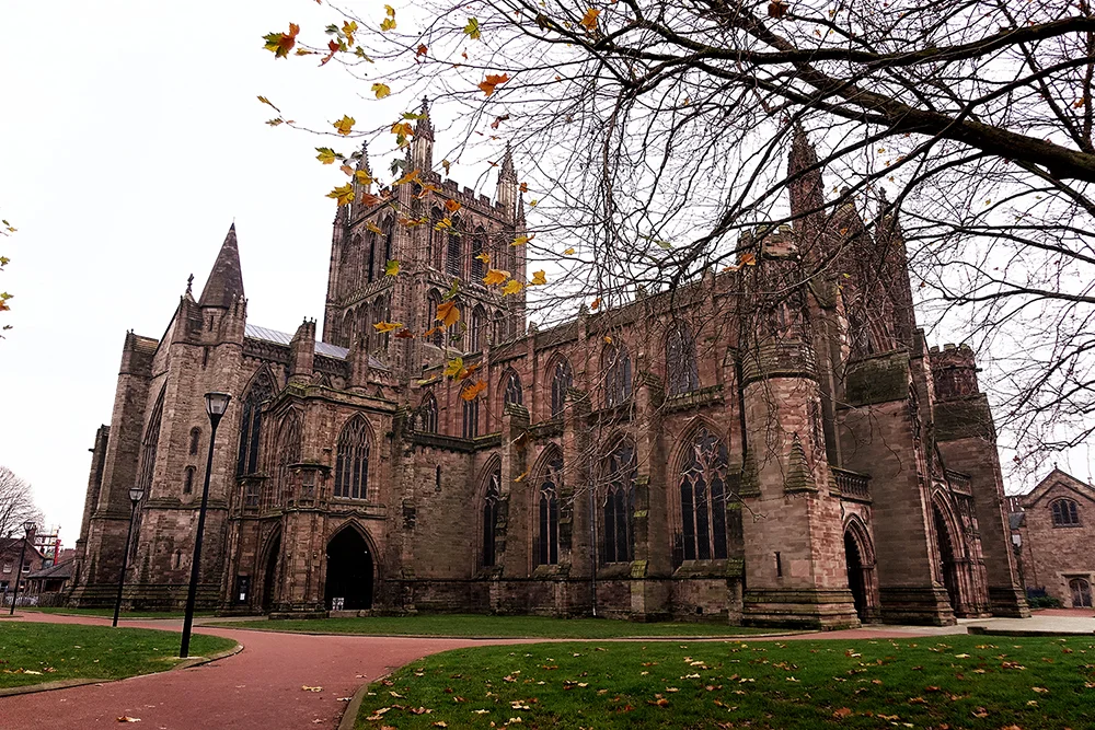 While visiting Marcus' dad, we all took a day trip to Herefordshire, to visit the Hereford Cathedral. &nbsp;Interior shot here.