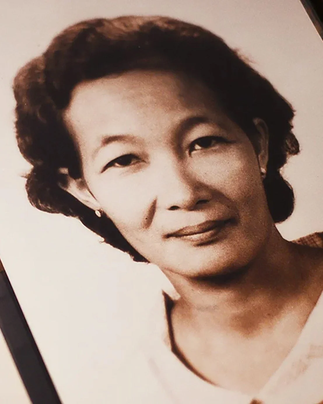 Thinking of my Chinese-Trinidadian grandmother, Floris Walrond, today.

Happy Year of the Fire Horse, everyone!