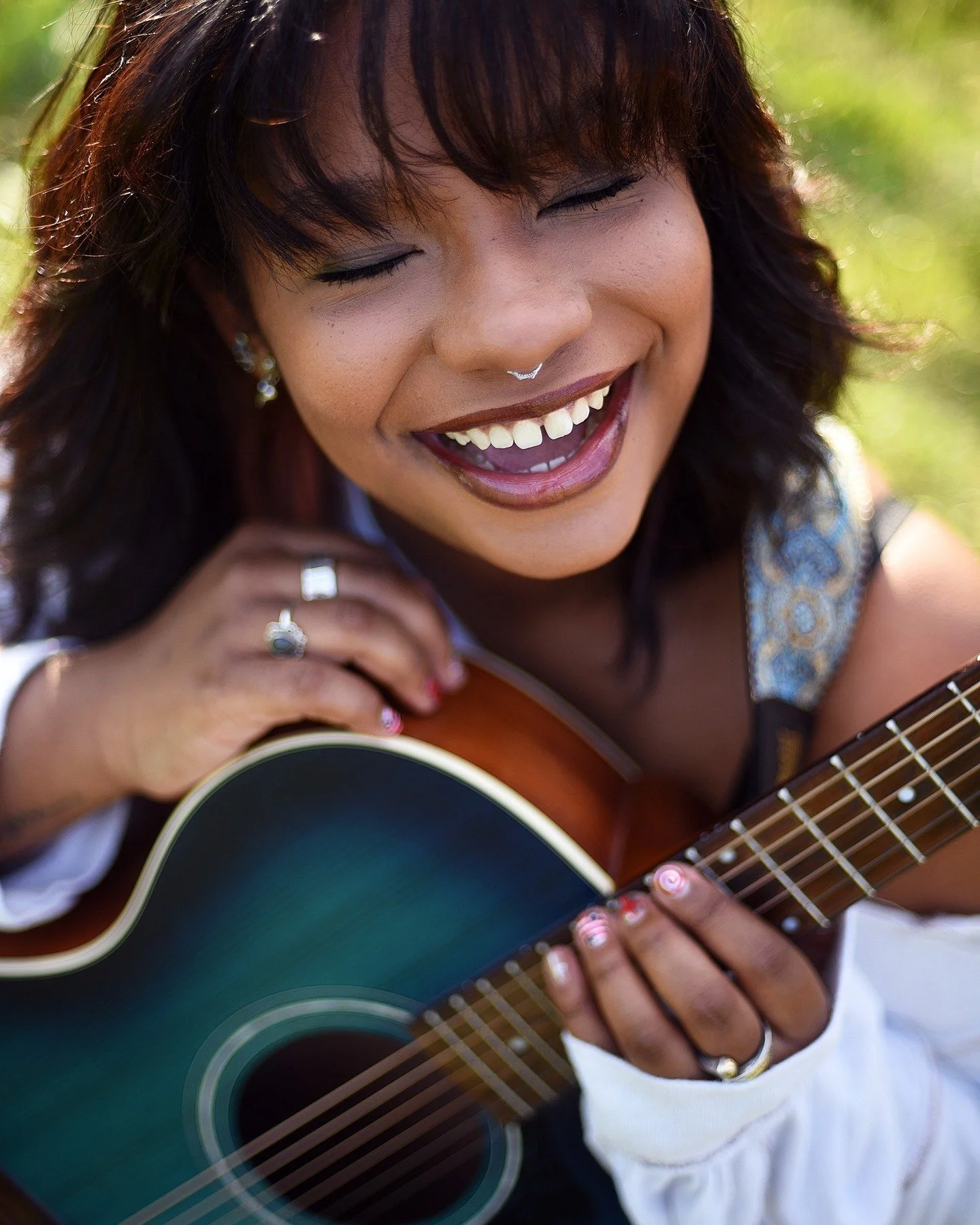 It's this scholar-musician-queen's birthday today!

She is bright, HELLA funny, talented, loyal, and kind, and not to make this day about me, but it has been the honour of my life to be her mom. 

This is a H U G E year for Al -- and writing about al