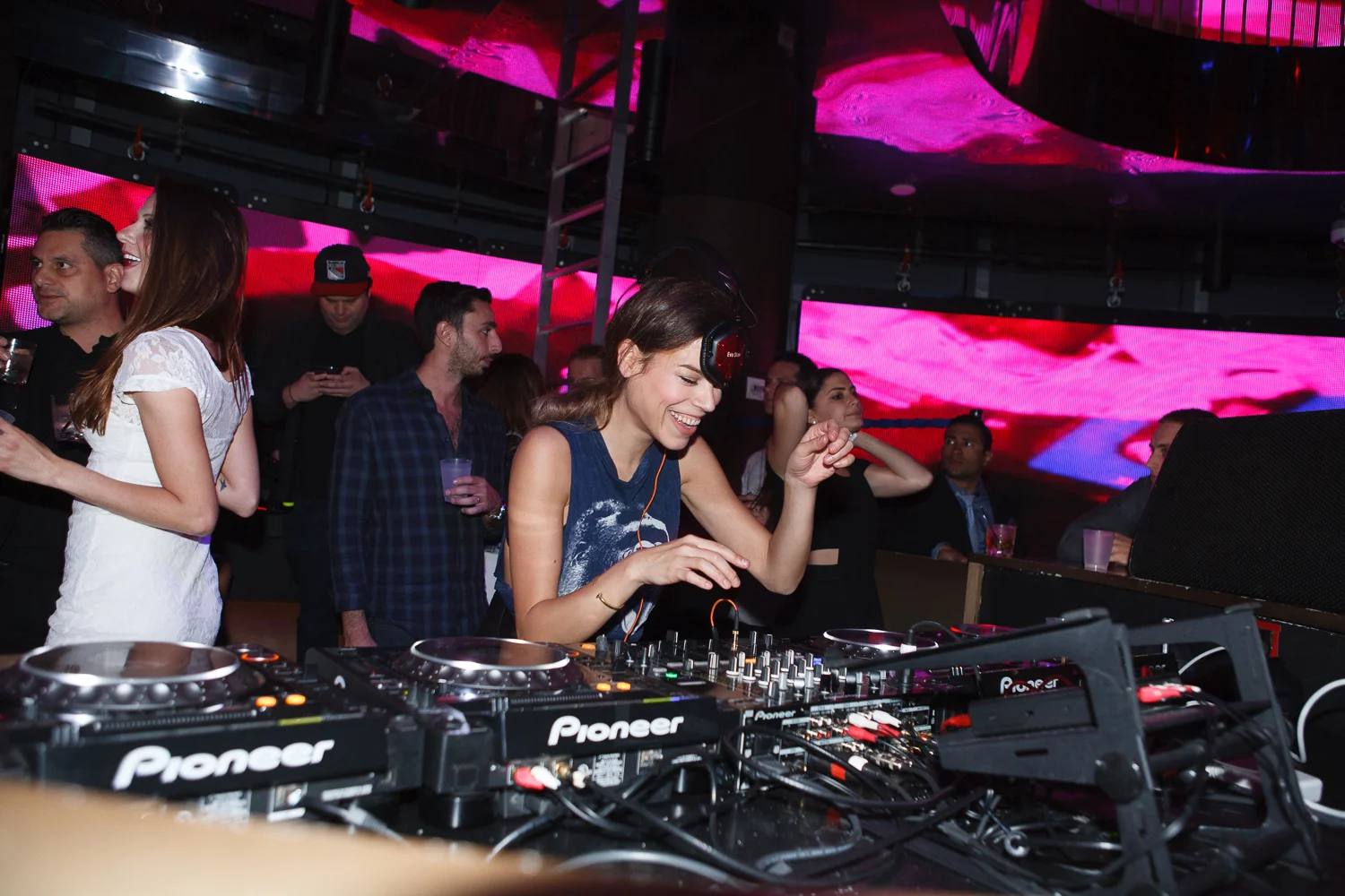 HQ 053014-153.jpg