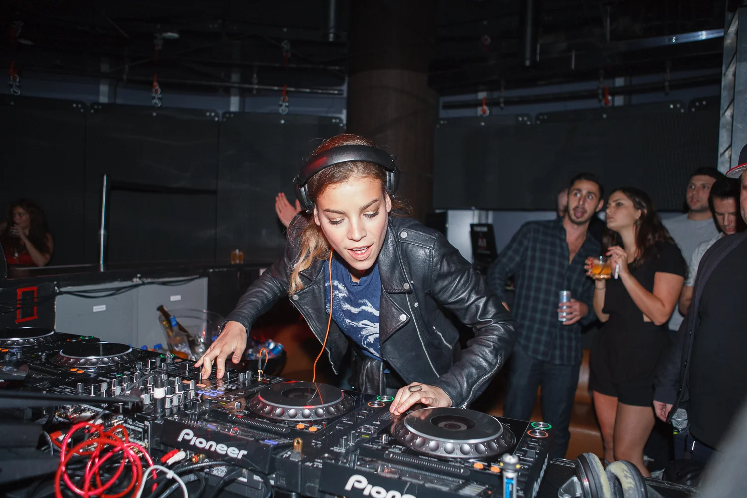 Revel's HQ Nightclub - 5/30/14 - Eva Shaw