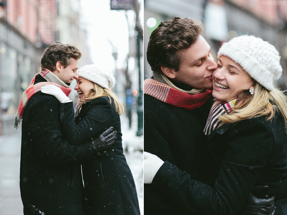 Snowy winter engagement by Maria Vicencio Photography