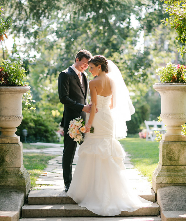 Bride and groom at Meridian House - Maria Vicencio Photography Weddings