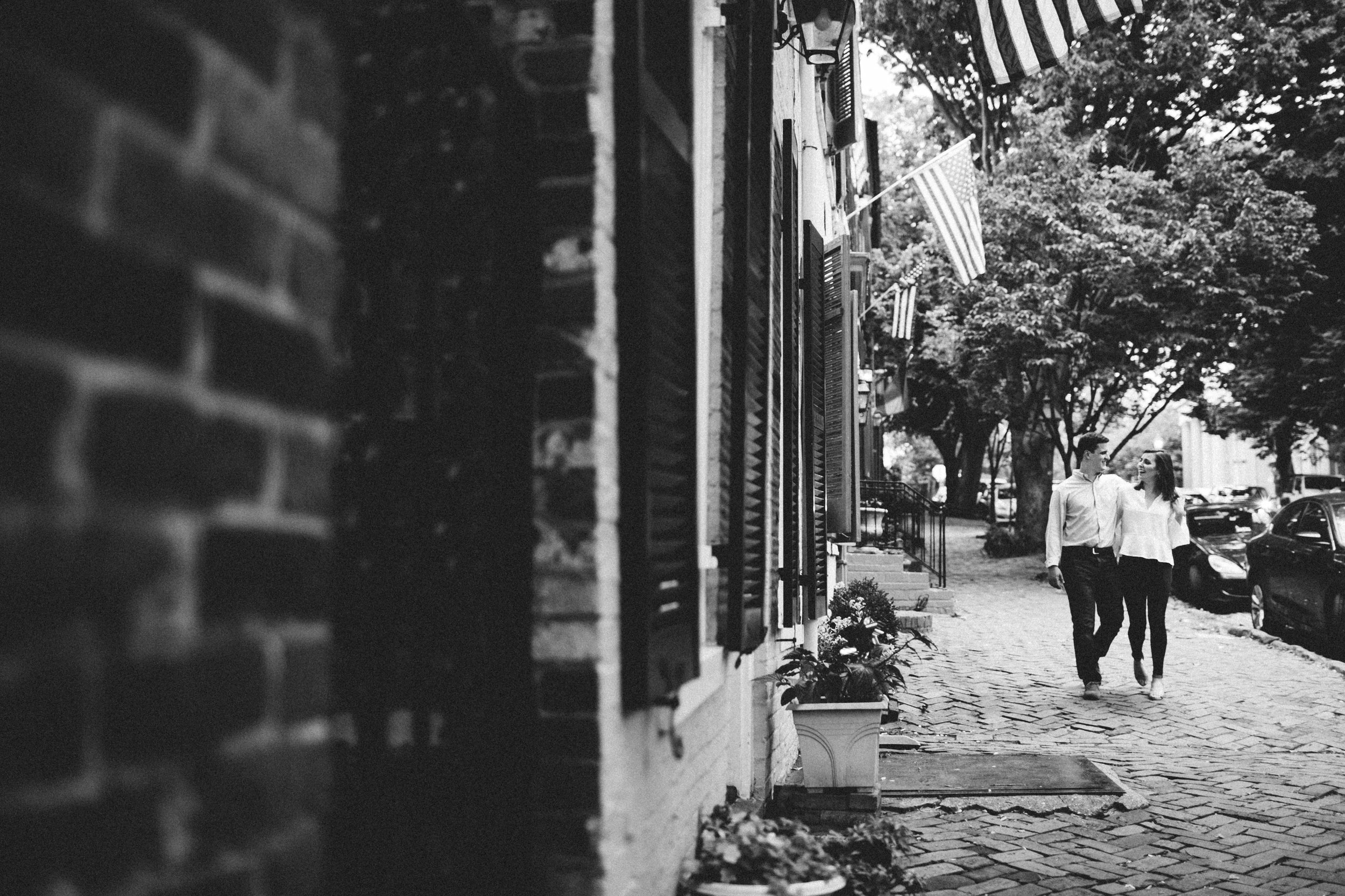 Old Town Alexandria Engagement Photo by Maria Vicencio Photography