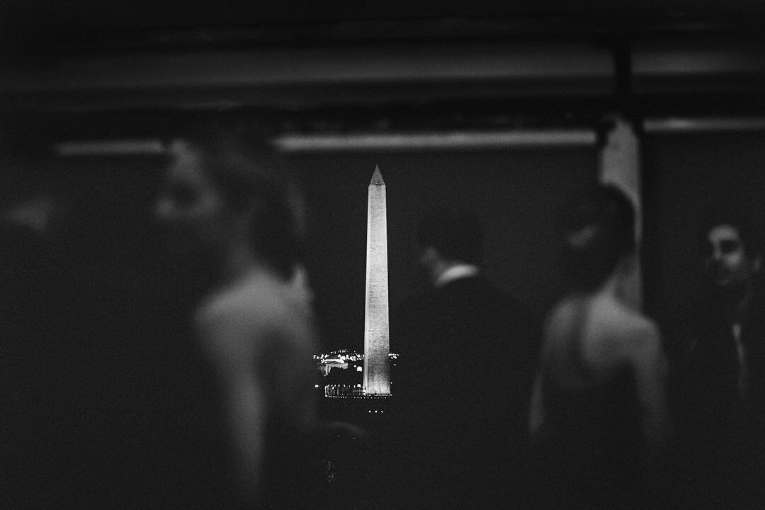 Cocktail hour with a view 🖤 #dcwedding #whoteldc #washingtonmonument