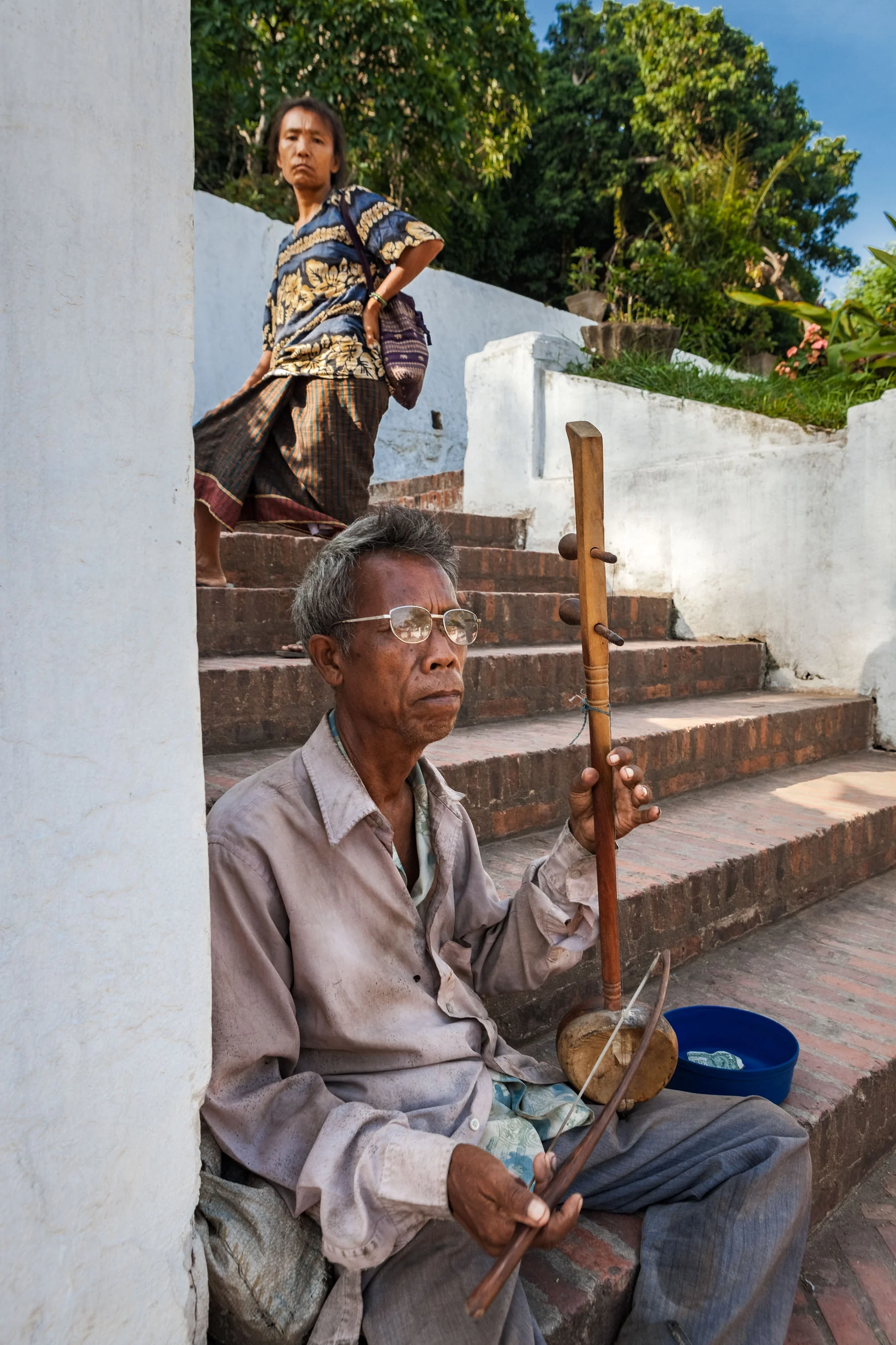 LAOS_LUANG_PRABANG_STREET_MUSIC.jpg