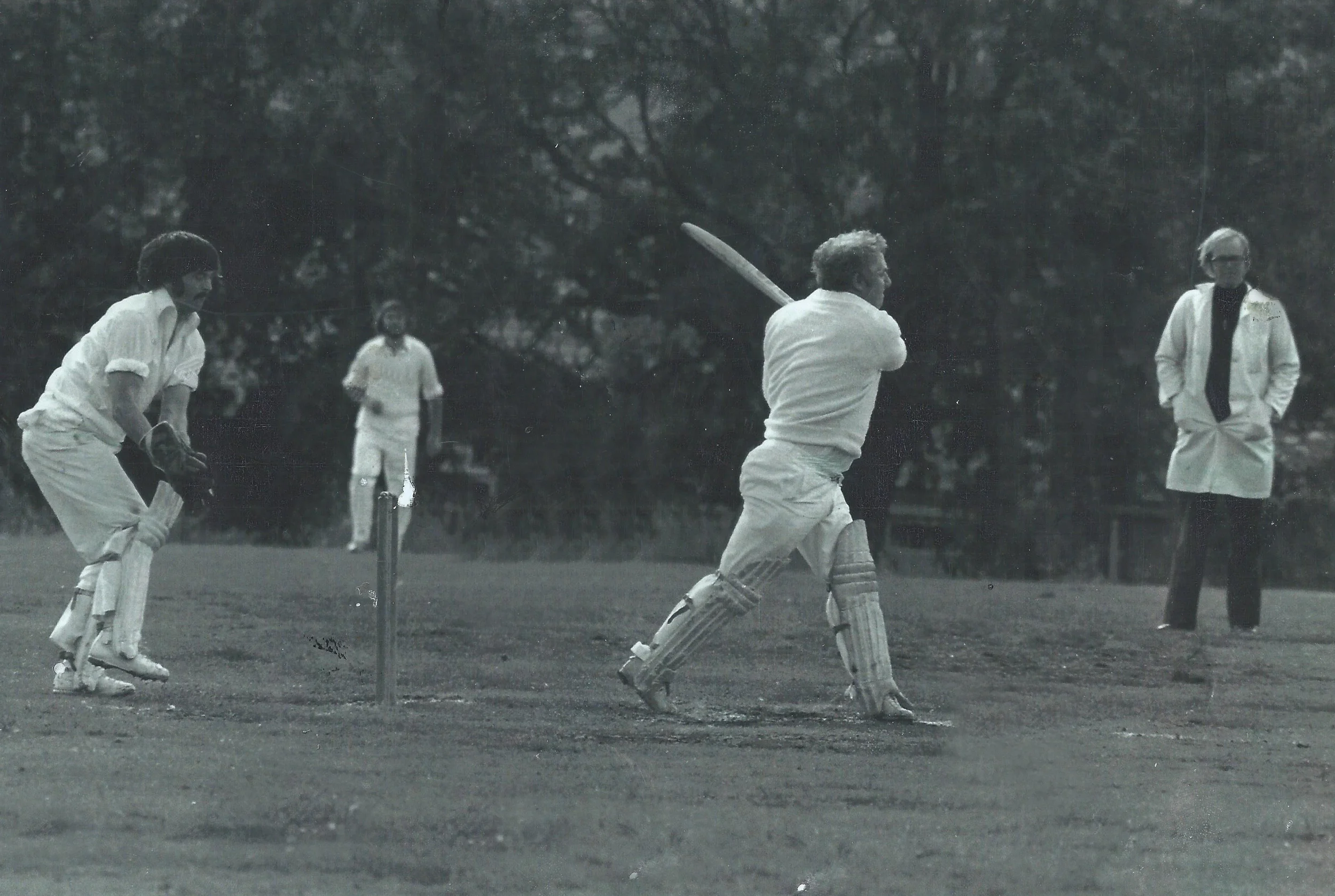 Tommy Docherty batting