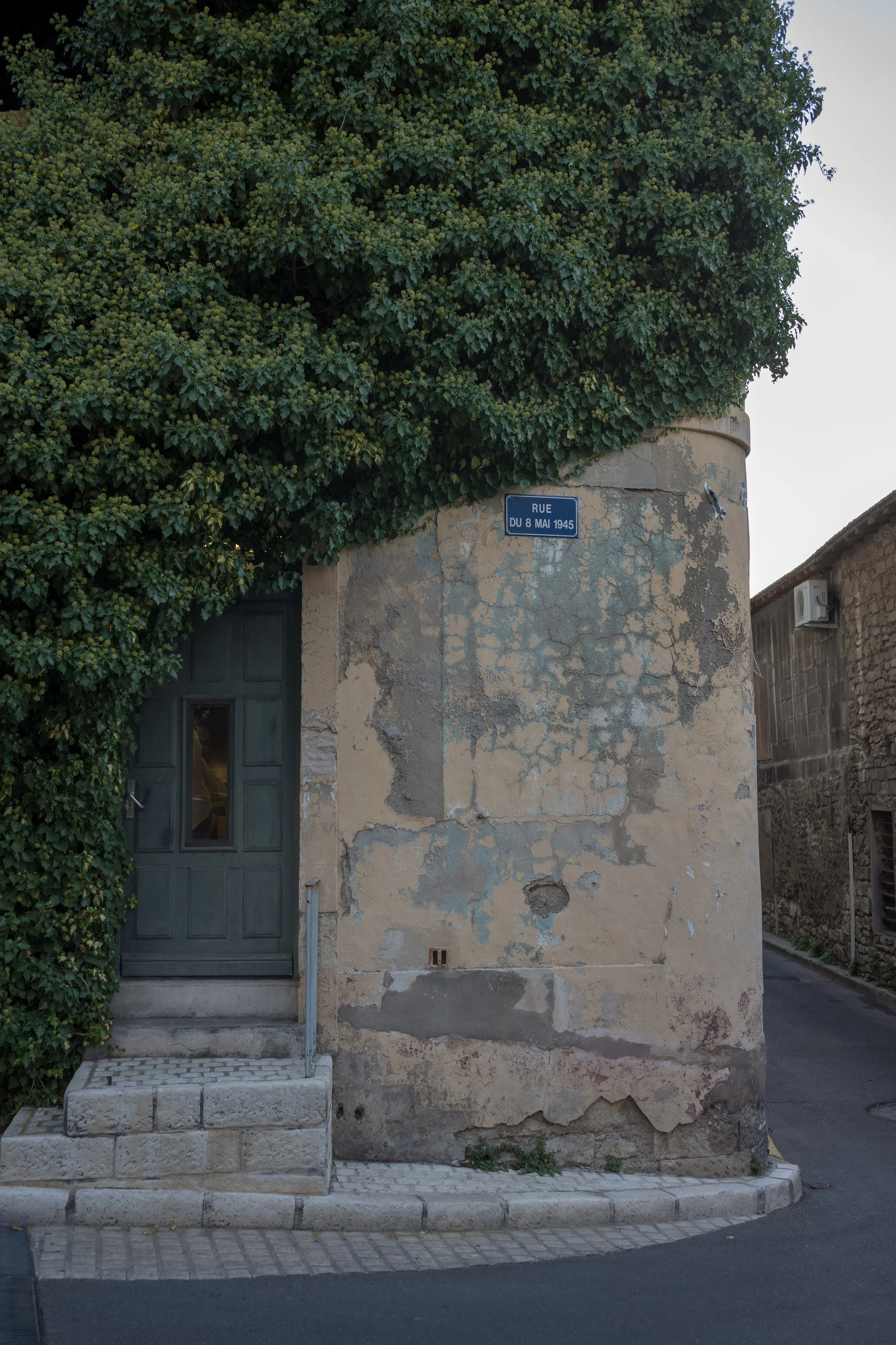 Rue du 8 Mai 1945, Saint Rémy-de-Provence, France A street name reminding us of Victory in Europe Day.