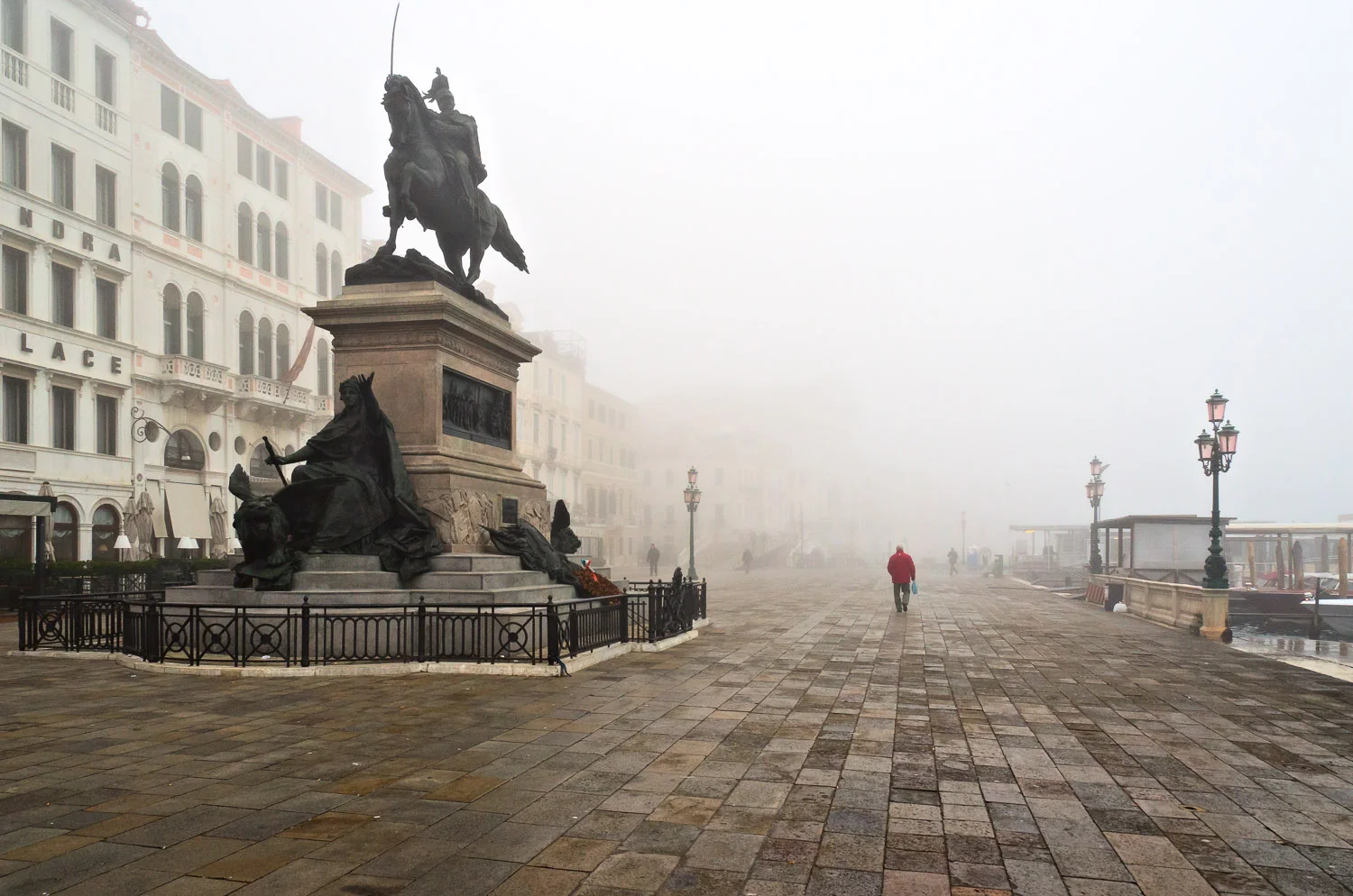 Venetian Fog on the Riva | Mark Lindsay