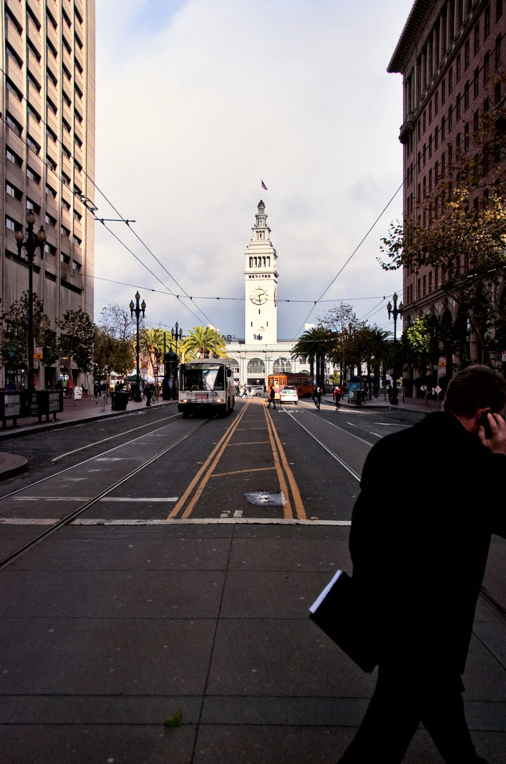Crossing Market Street | Mark Lindsay