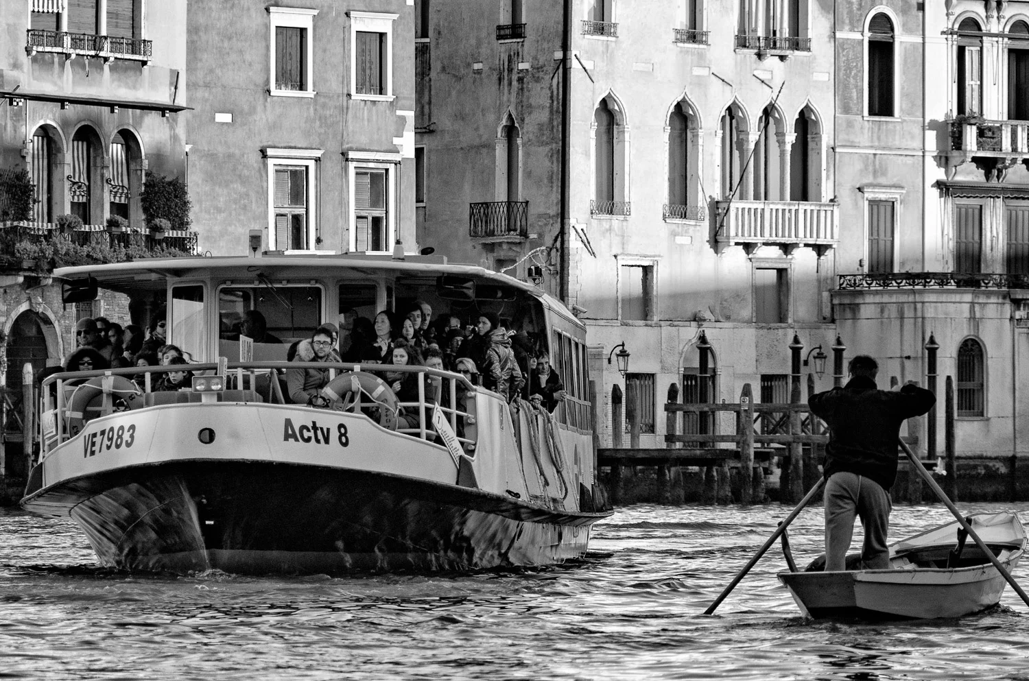 Rower and Vaporetto