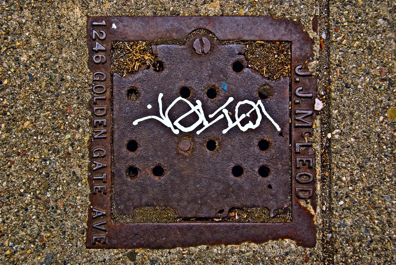 Street Graffiti | Mark Lindsay
