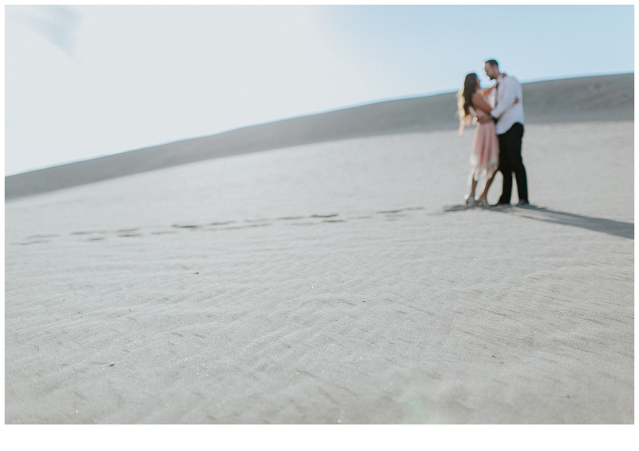 SAND DUNES ENGAGEMENT PHOTOS_0011.jpg