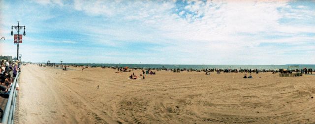 walkonthebeach.jpg
