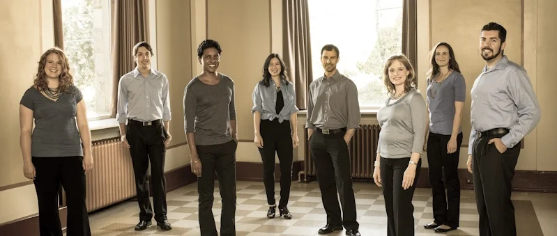 MusicaInima_GroupPhoto_Hall.jpg