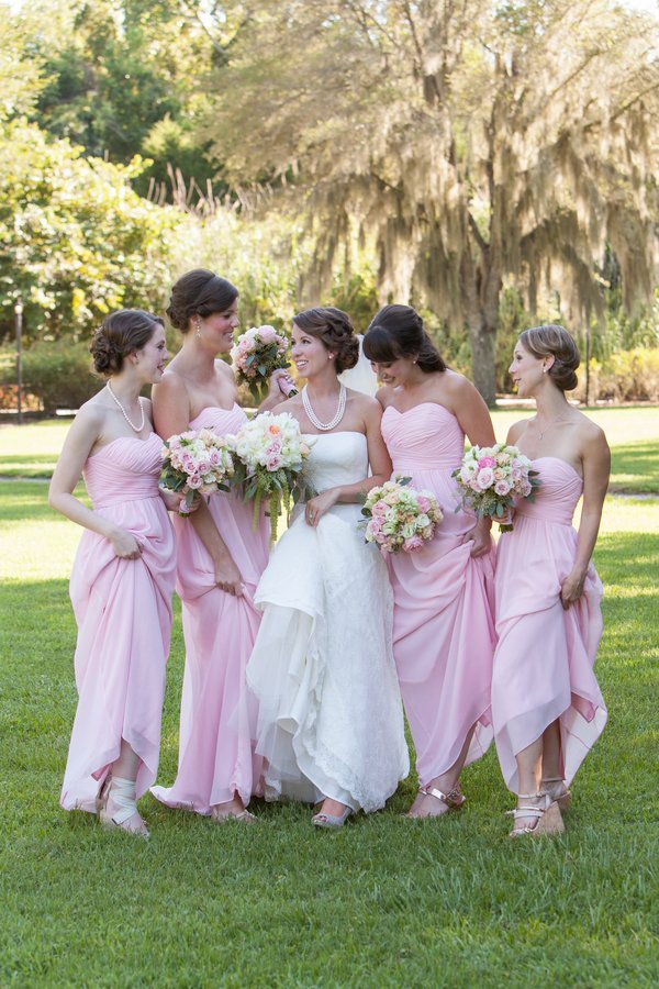 bridesmaids-gather.jpg