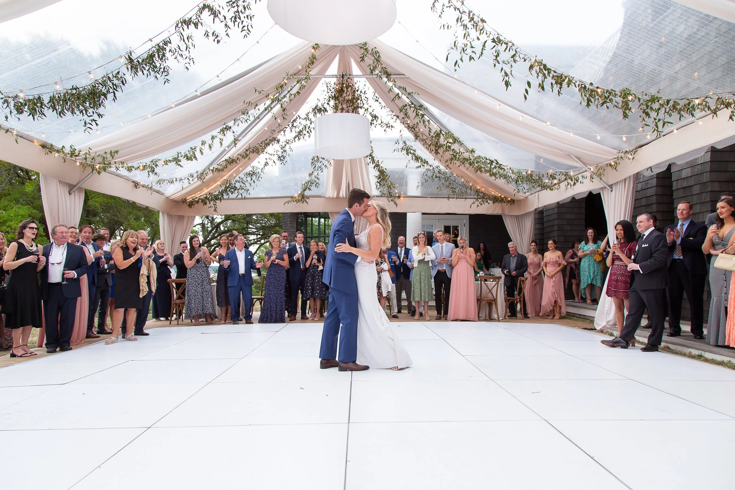 Kiawah-Wedding-Venue-River-Course-tented-reception.jpg