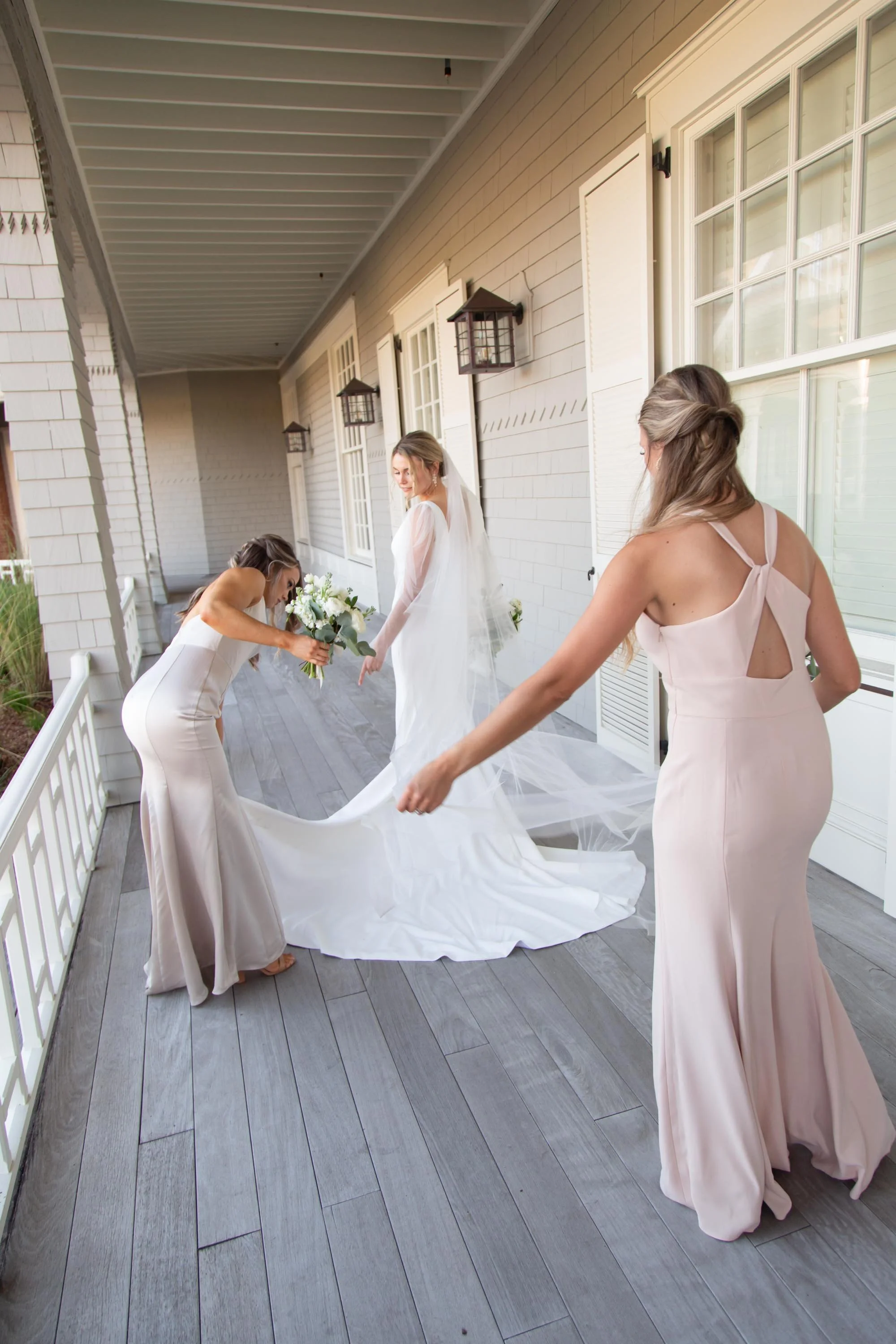 Kiawah-Wedding-Venue-Ocean-Course-porches.jpg