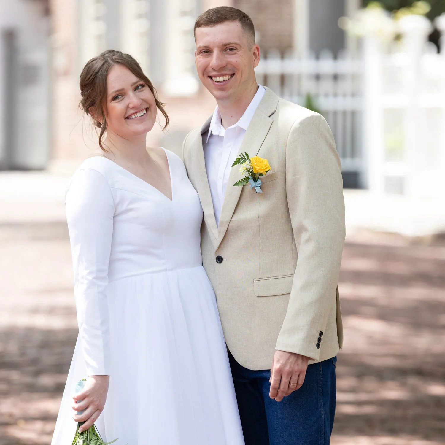 outdoor street wedding couple photo