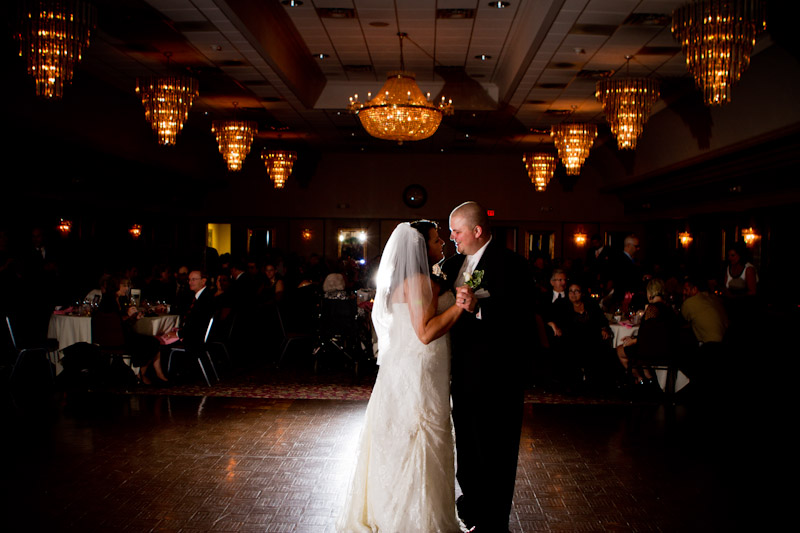 Cleveland Wedding Photographer http://www.toomuchawesomeness.com