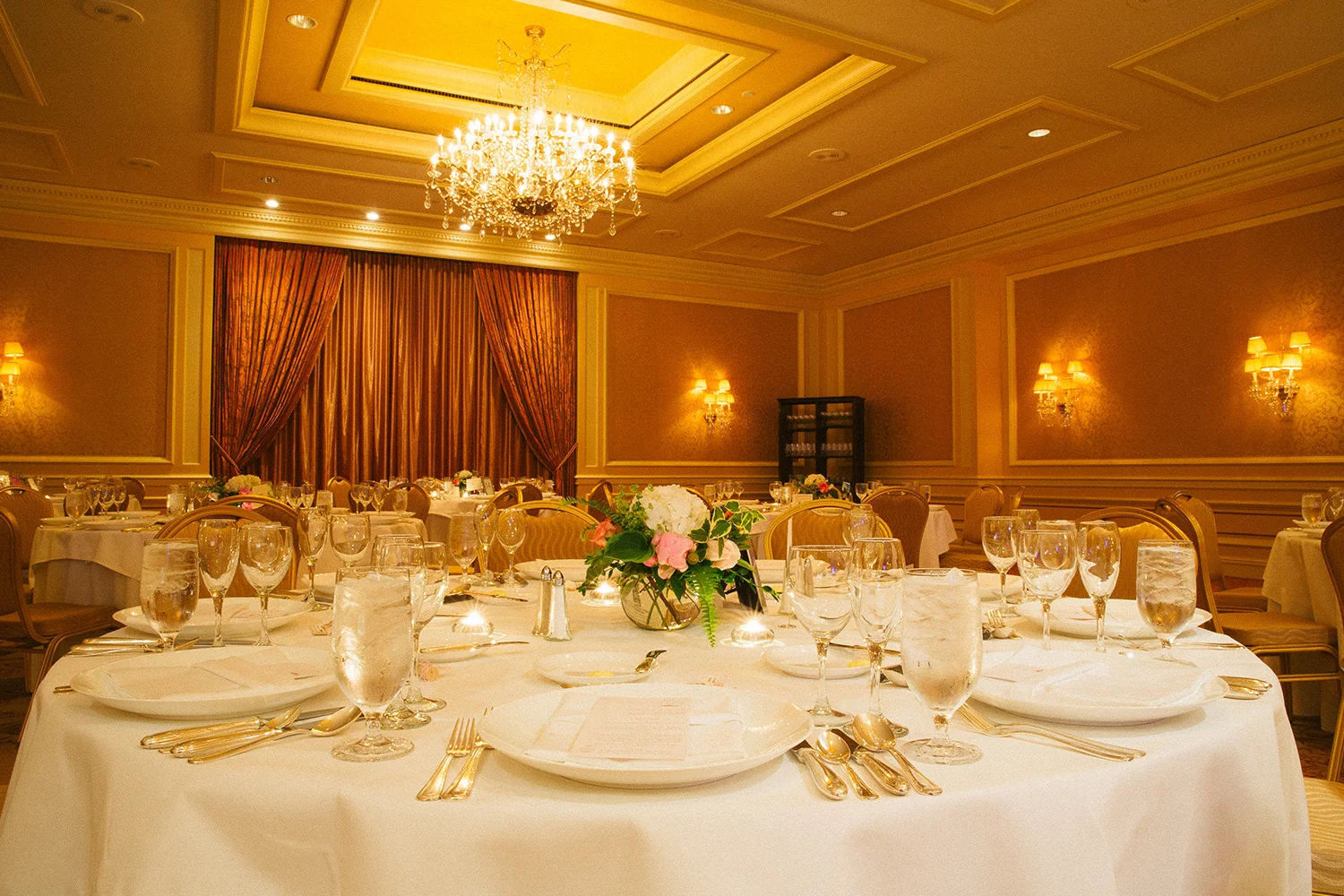 Cleveland Wedding Photographer - Susan and Patrick - Ritz Carlton 