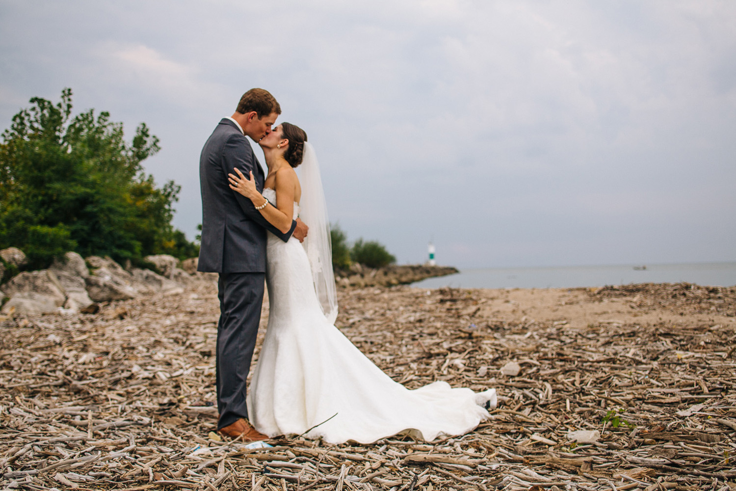 Cleveland Yacht Club Wedding Photographer CYC 24.jpg