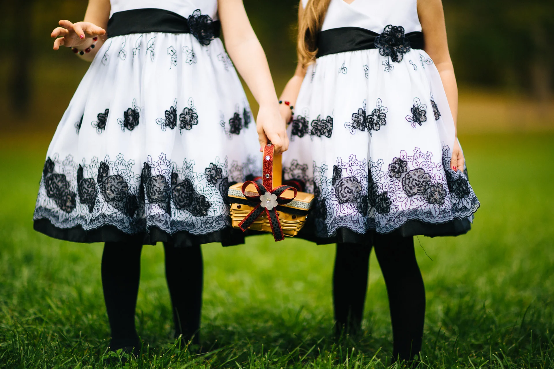 Squires Castle Outdoor Wedding Landerhaven Wedding Reception Cleveland Wedding Photographer 24.jpg