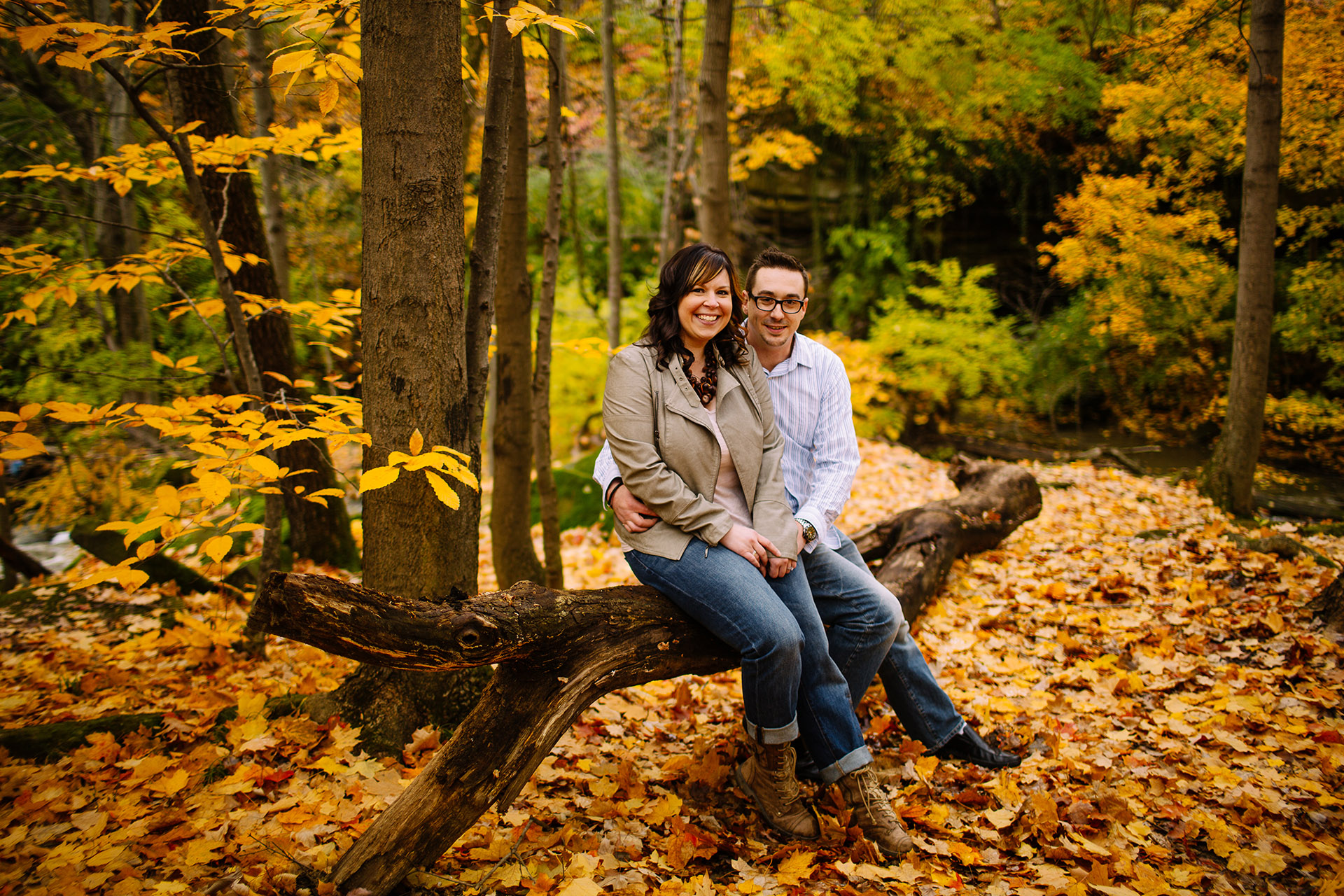 Olmsted Falls Autumn Engagement Photographer 06.jpg