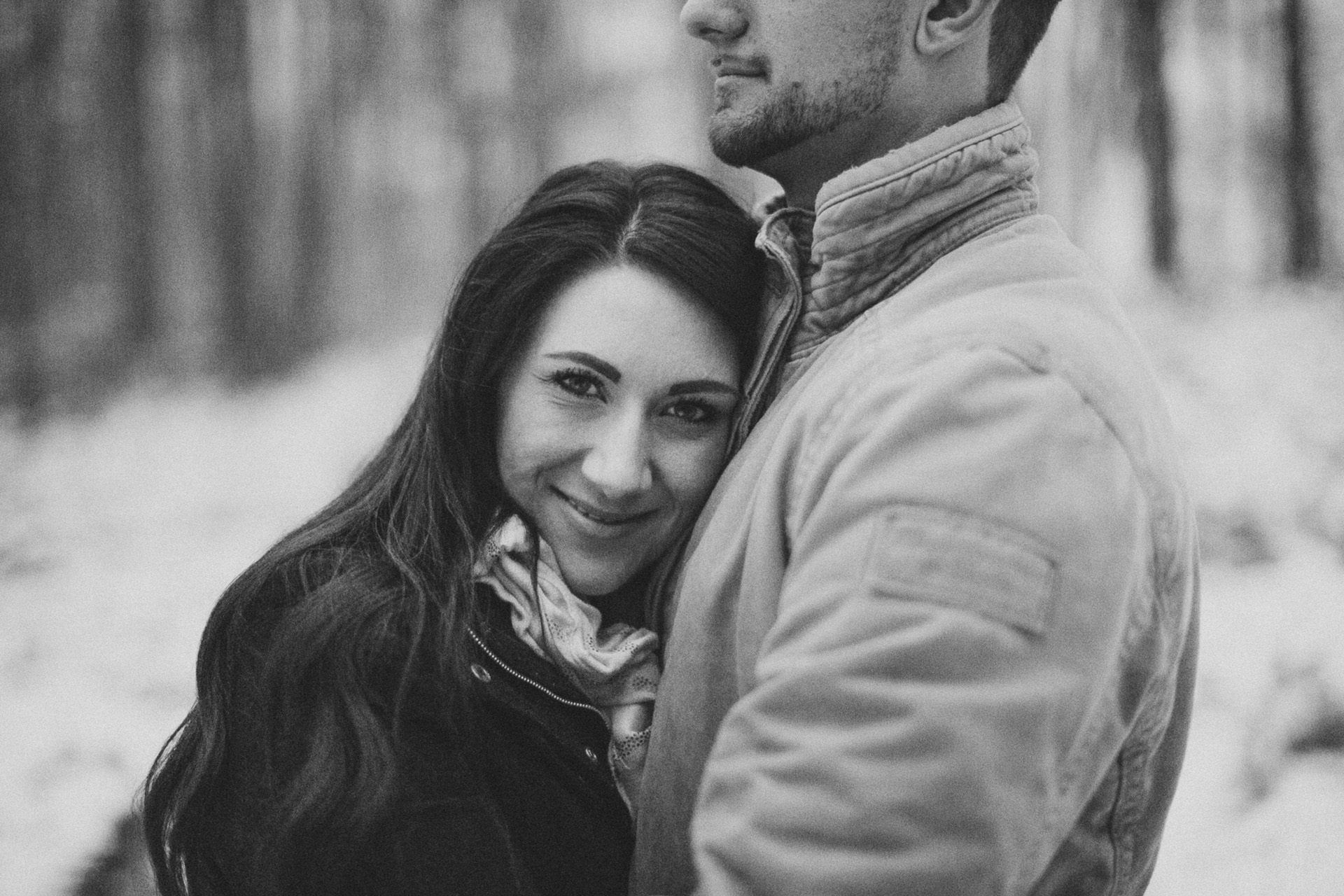 Winter Engagement Session with an Adorable Puppy in Cleveland 15.jpg