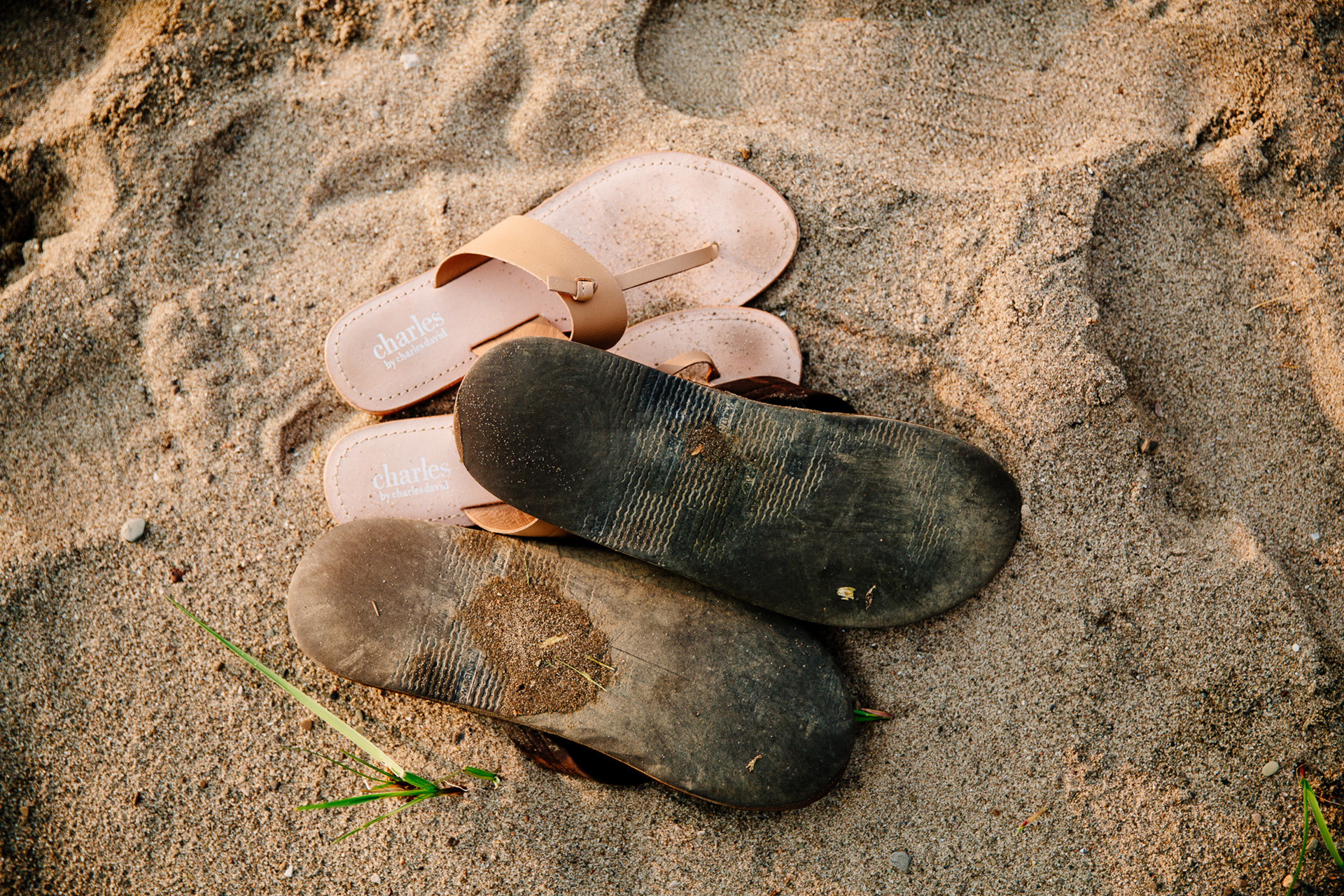 Mentor Headlands Beach Engagement Photographer 15.jpg