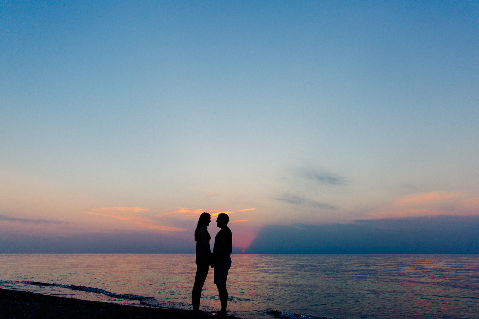 Mentor Headlands Beach Engagement Photographer 20.jpg