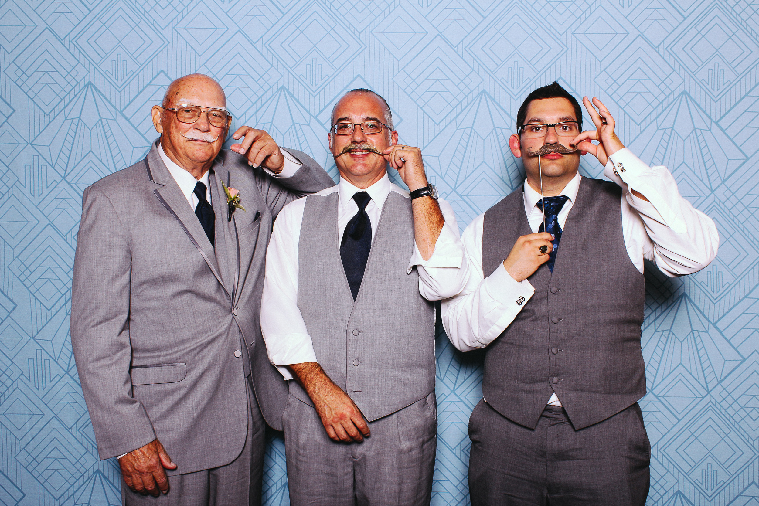 00090-Cleveland Wedding Photobooth Rental-20140831.jpg