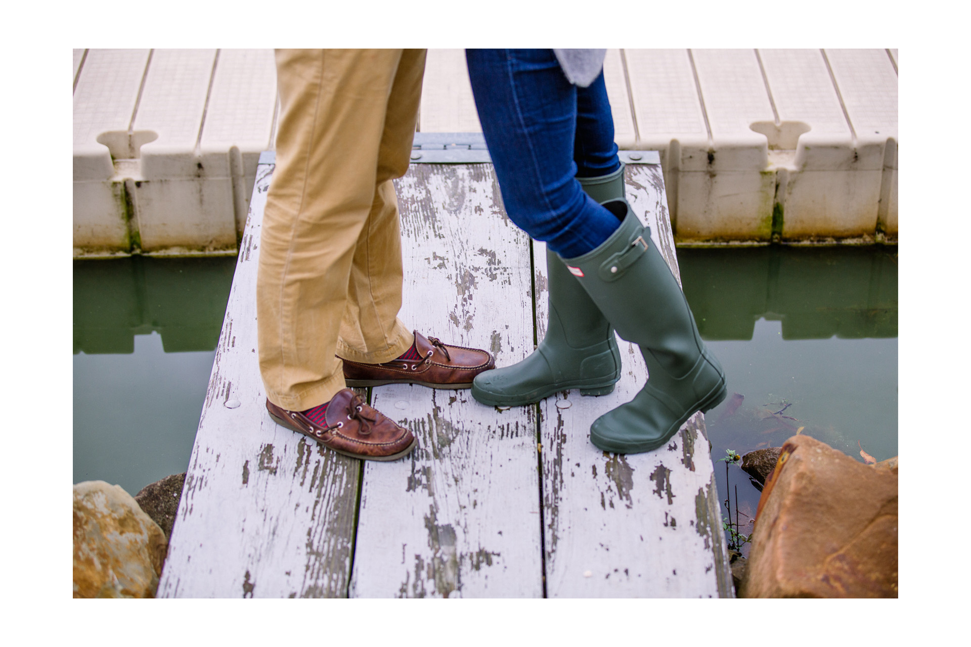 Fall Engagement Session at the Lake in Cleveland 14.jpg