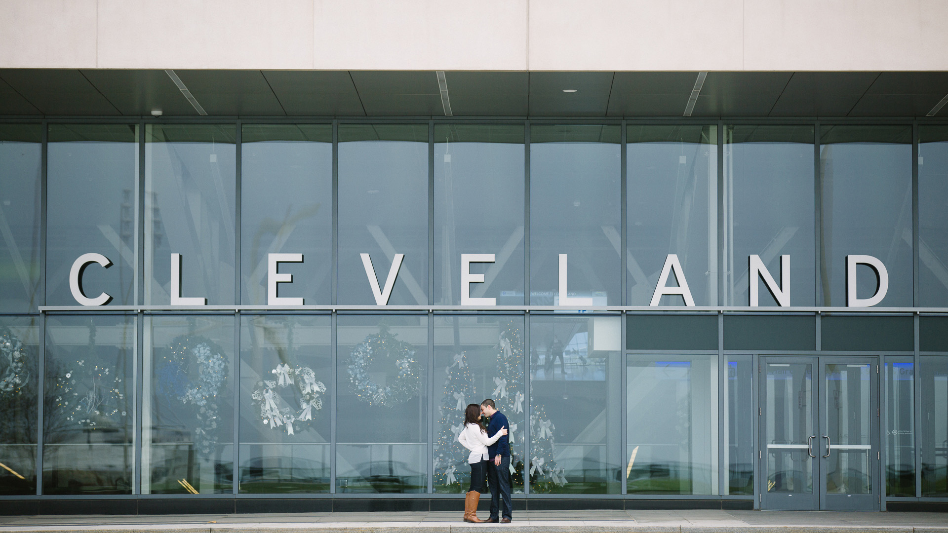 Dowtown Cleveland Engagement Session 01.jpg
